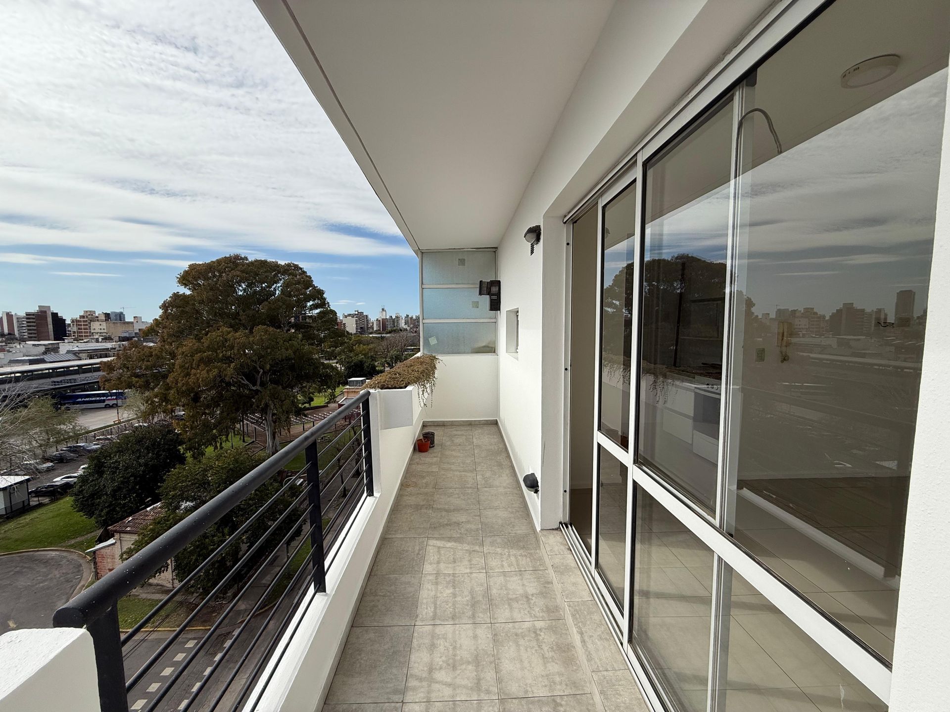 DEPTO VENTA 1 DORMITORIO DE CALIDAD BALCON FRENTE - 1