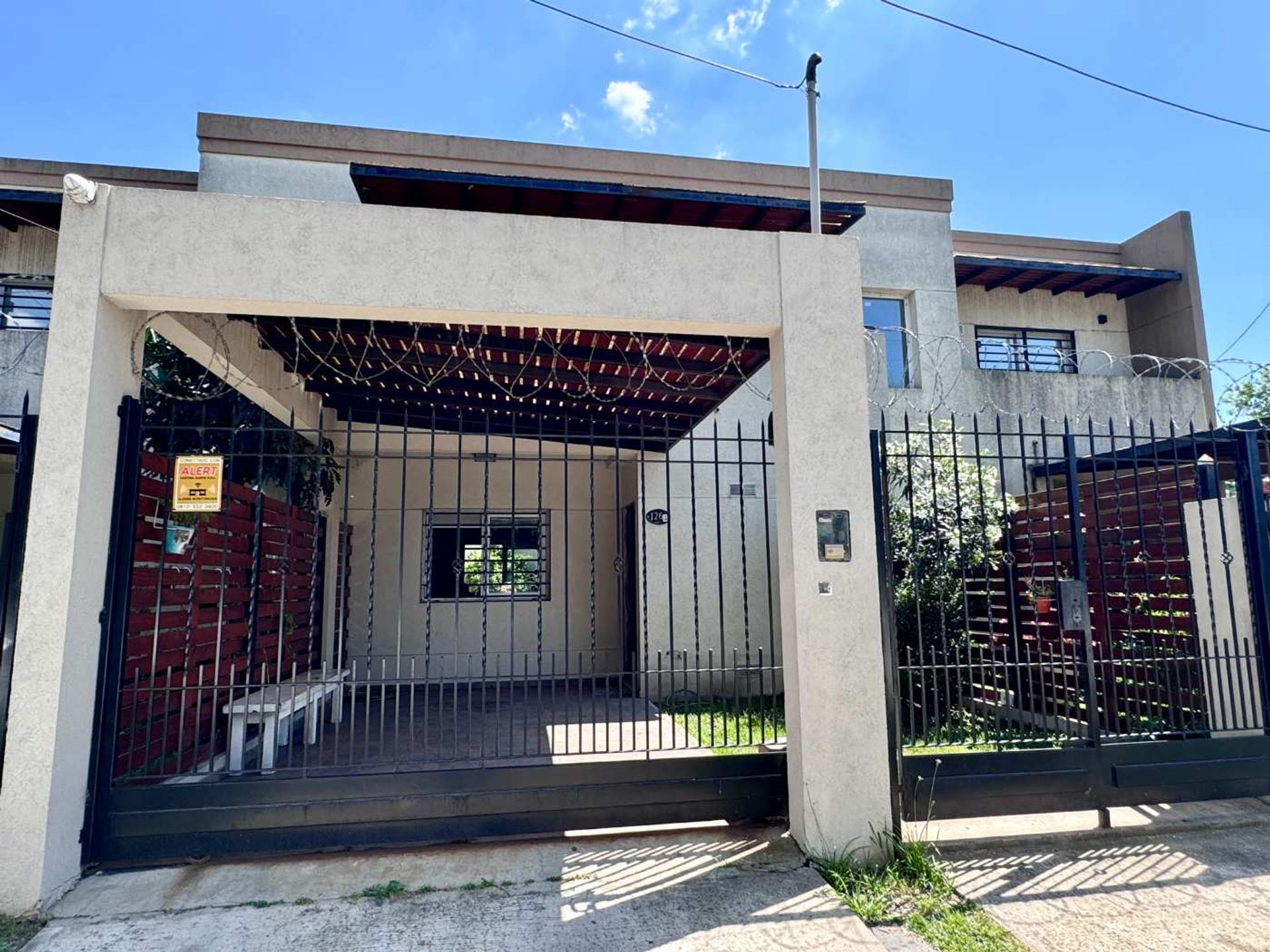 VENTA CASA 3 AMBIENTE CON PATIO Y COCHERA BURZACO - 20