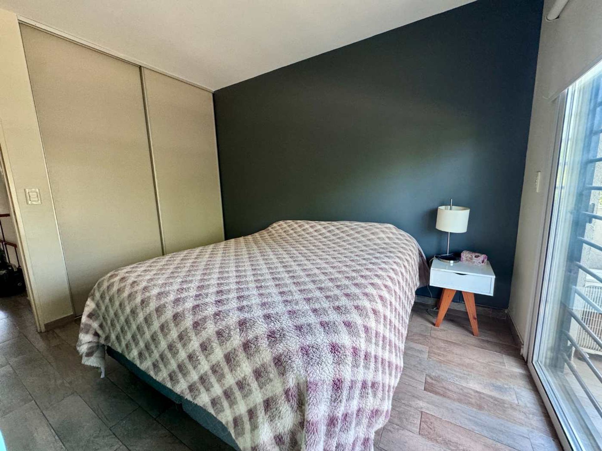 VENTA CASA 3 AMBIENTE CON PATIO Y COCHERA BURZACO - 10