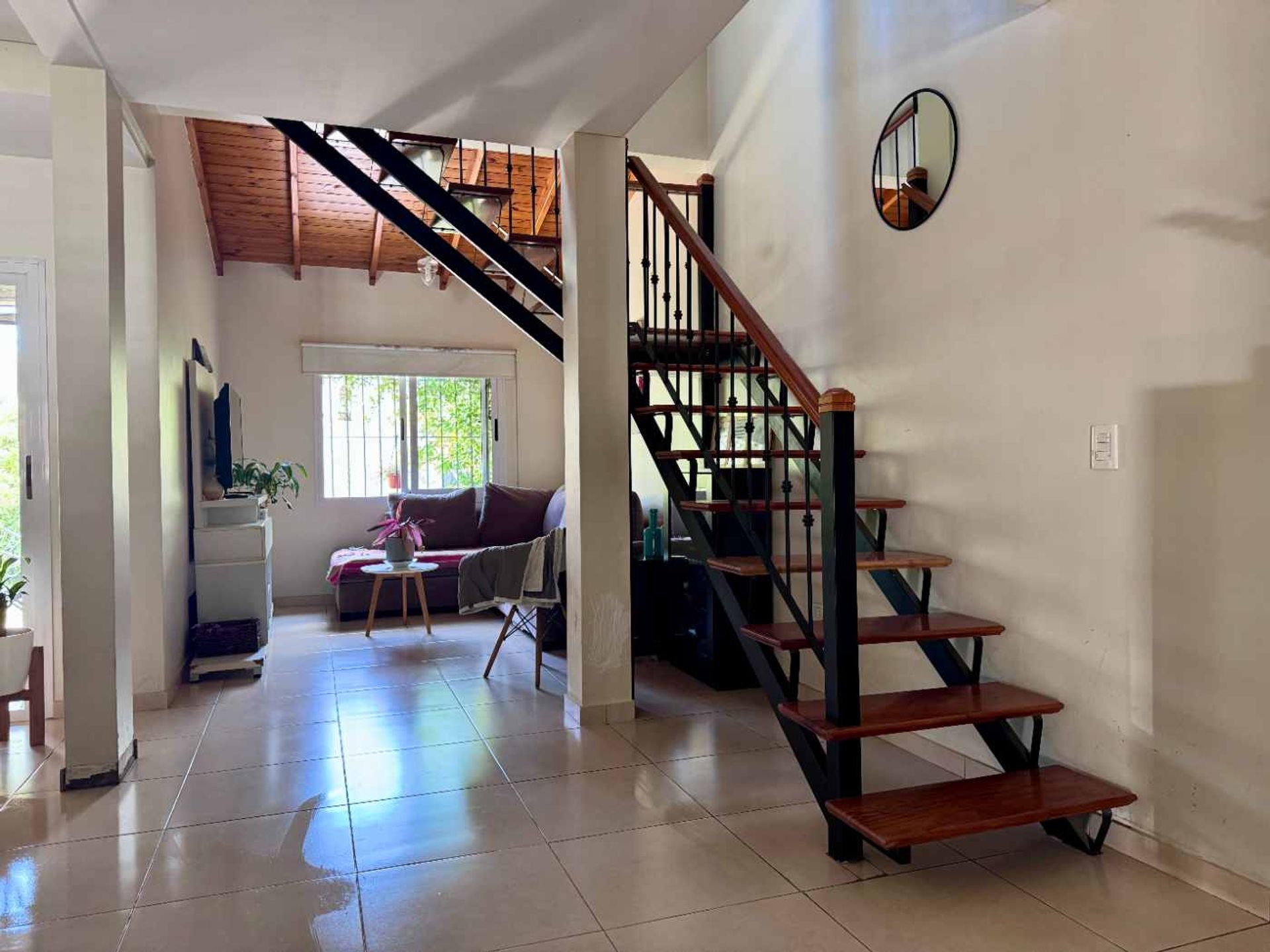 VENTA CASA 3 AMBIENTE CON PATIO Y COCHERA BURZACO - 7