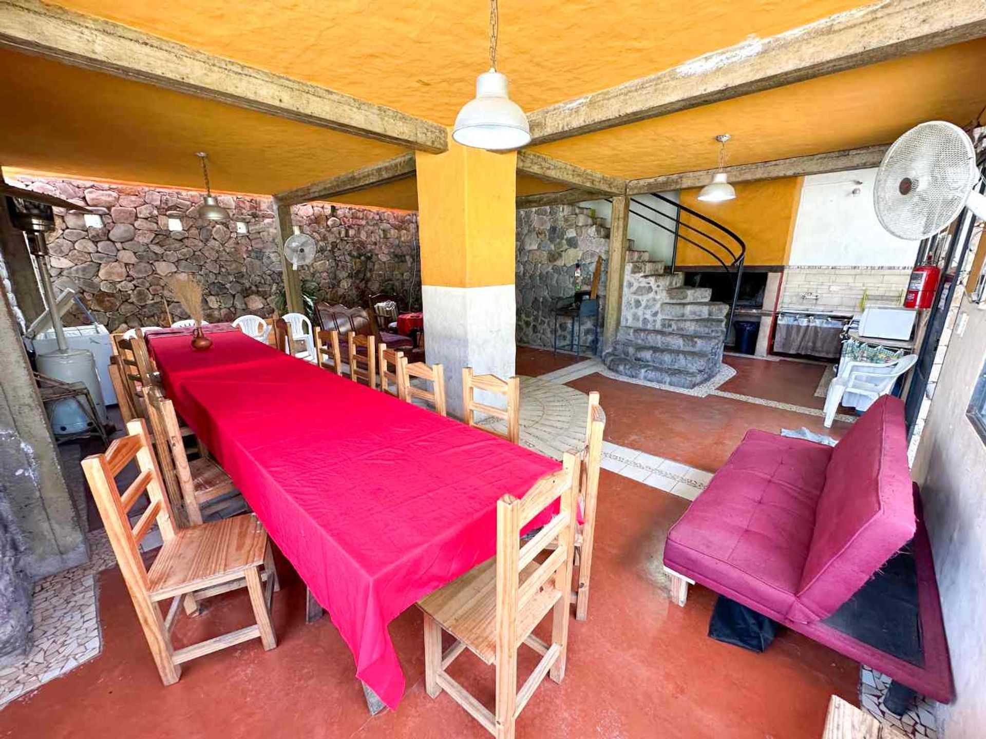 VENTA DE CASA CON PILETA - LOS ALISOS - 7