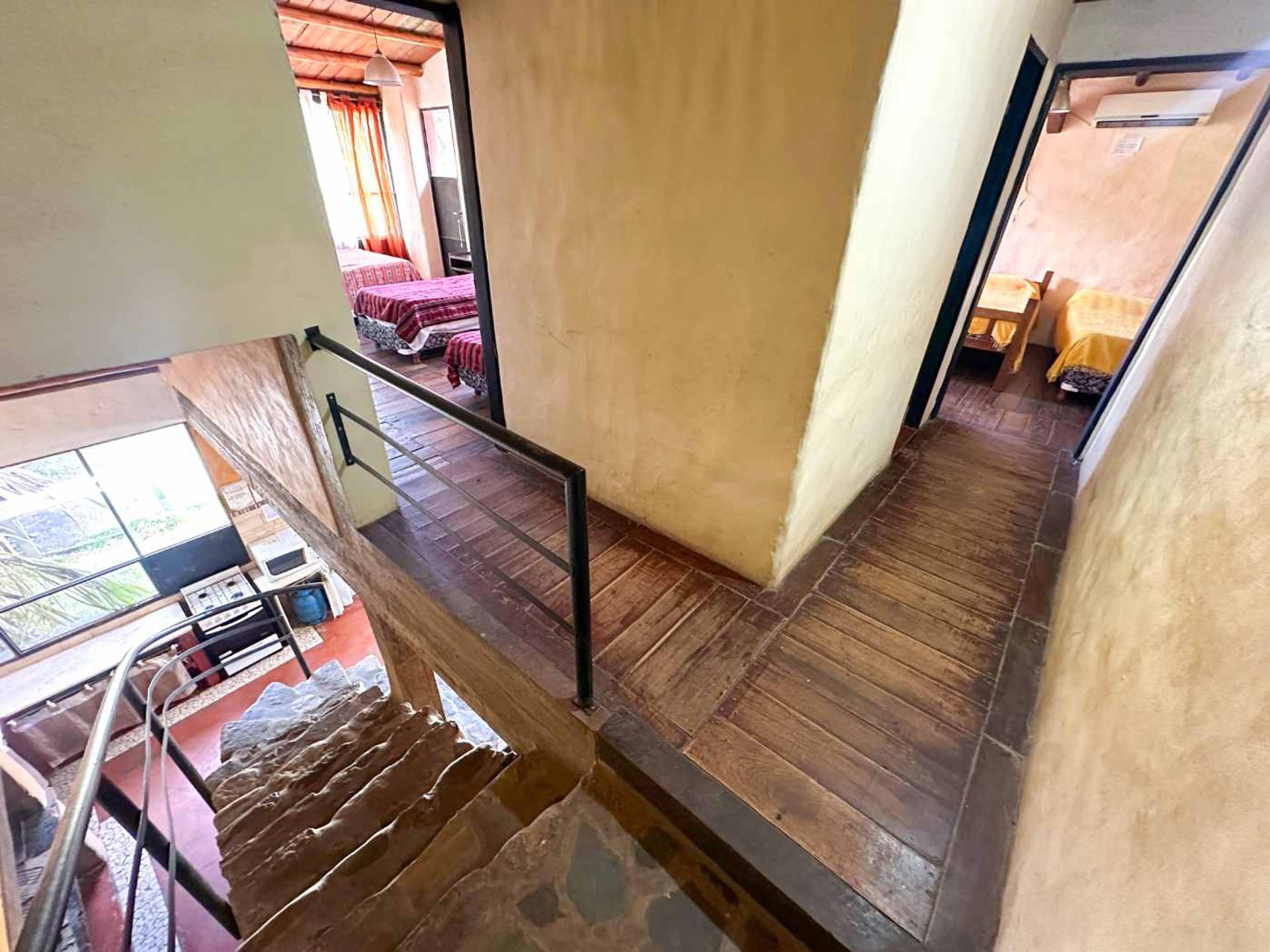 VENTA DE CASA CON PILETA - LOS ALISOS - 11