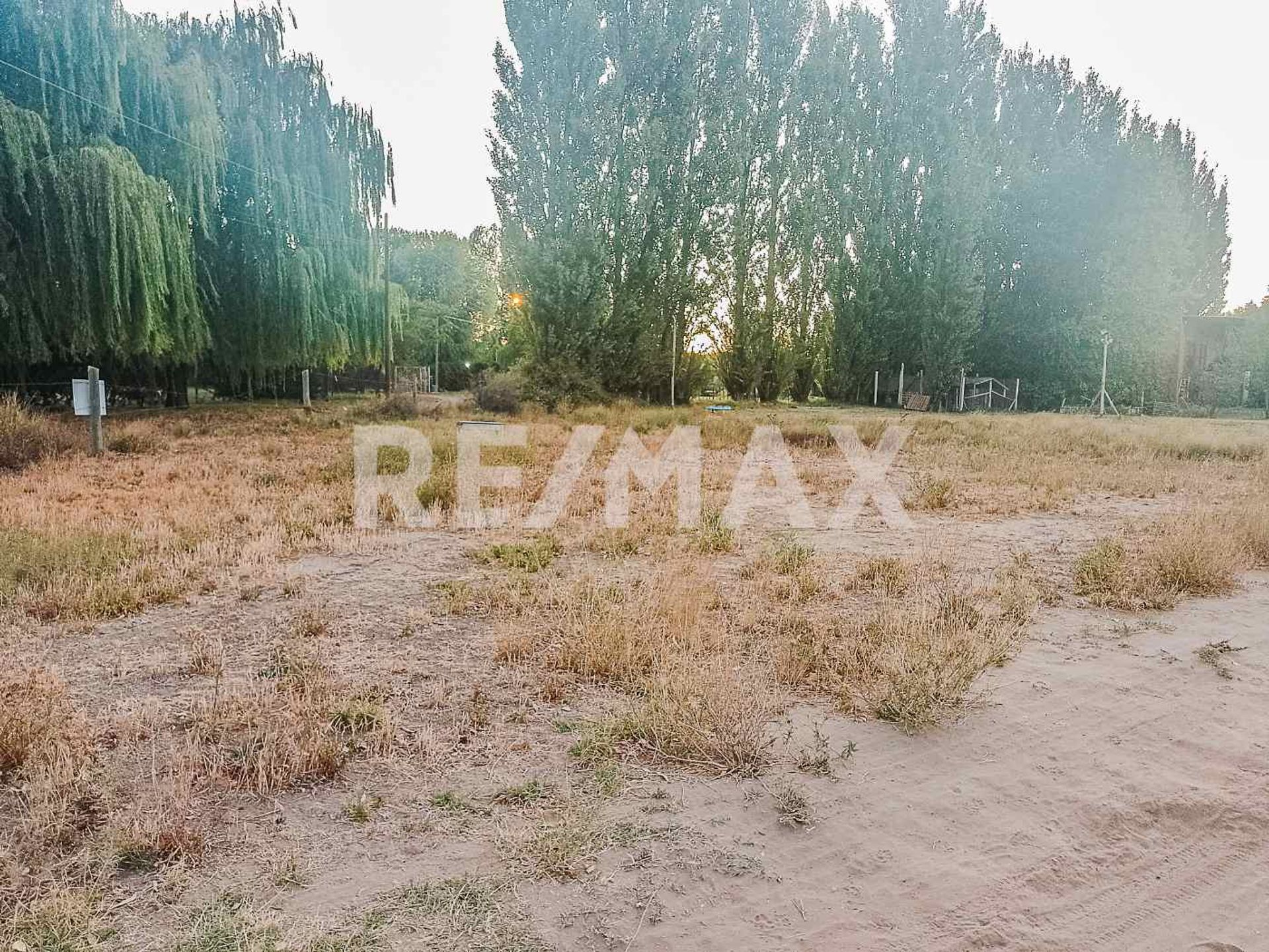 TERRENO EN VENTA - 9