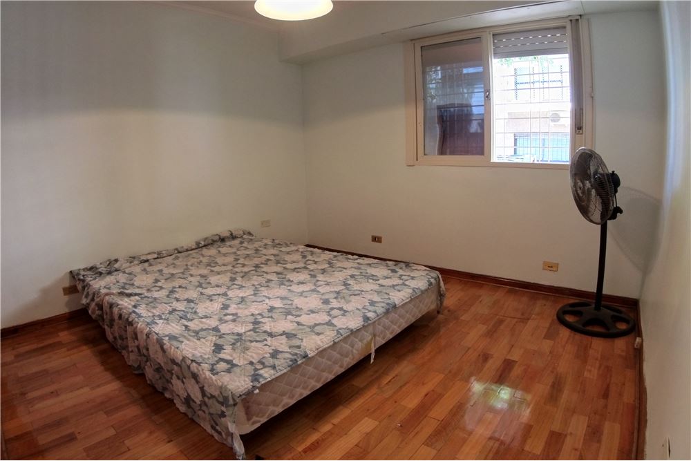 VENTA CASA 5 AMBIENTES CON COCHERA VILLA DEVOTO - 6