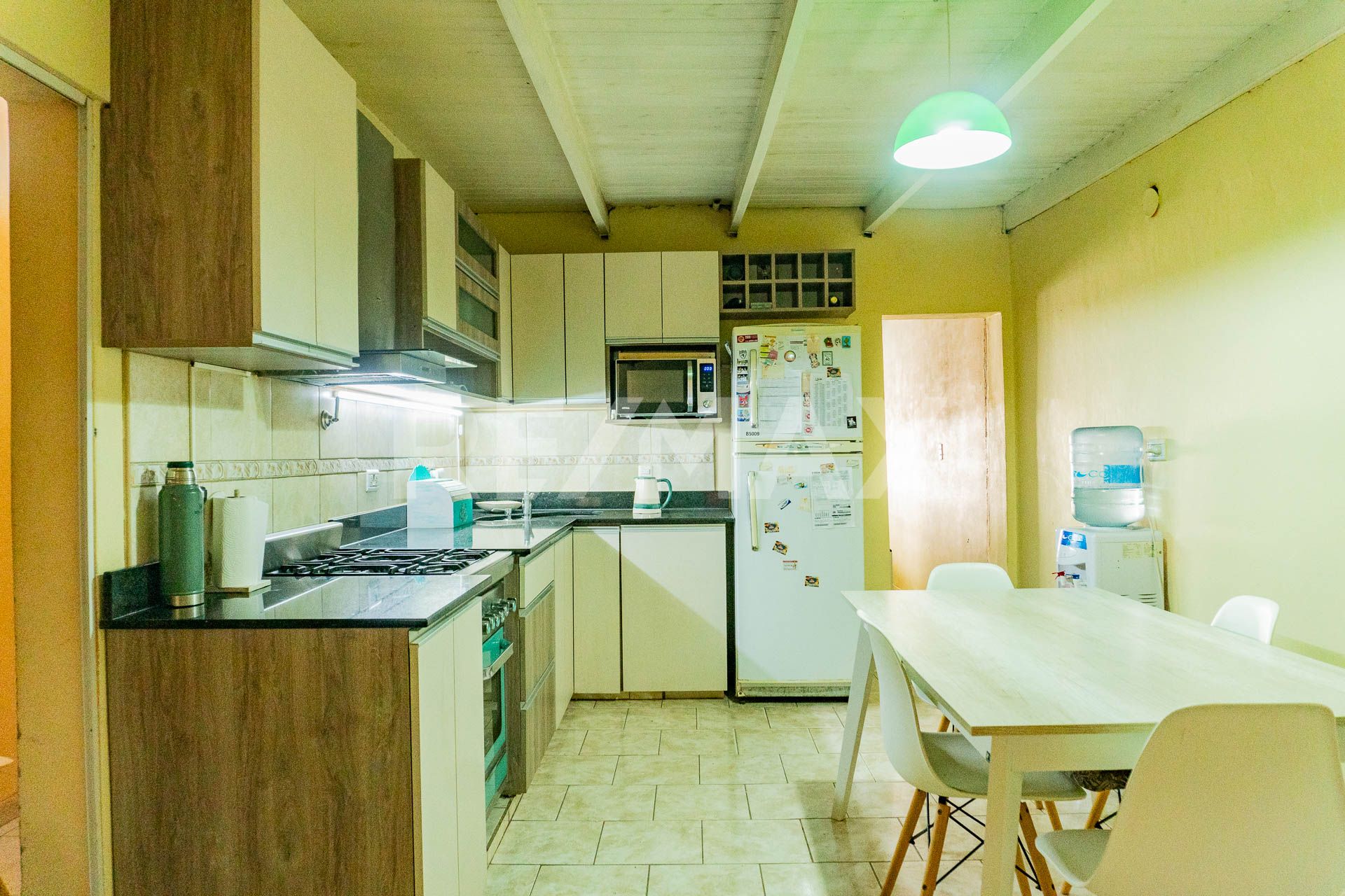 CASA 3 DORM. - BARRIO MERCANTILES - CIPOLLETTI - 5