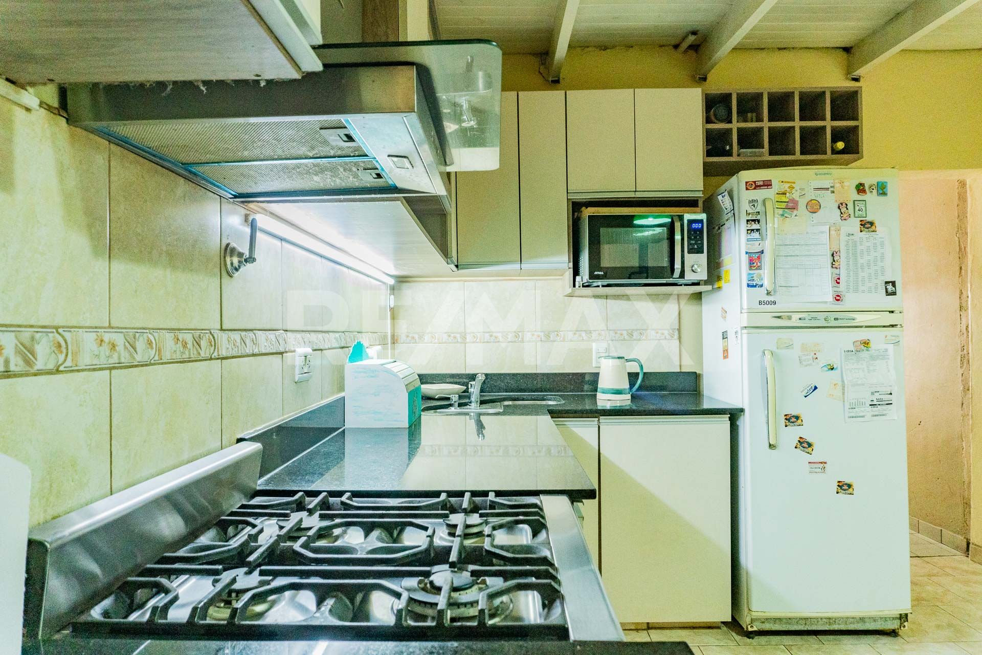 CASA 3 DORM. - BARRIO MERCANTILES - CIPOLLETTI - 6