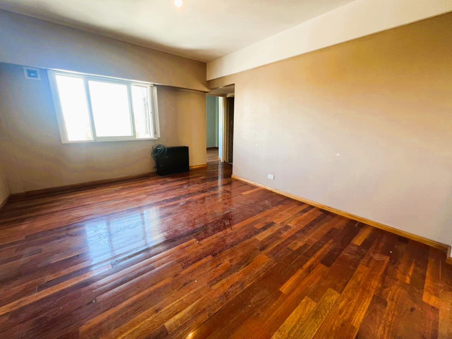Venta departamento 3 ambientes Ramos Mej&iacute;a - 2
