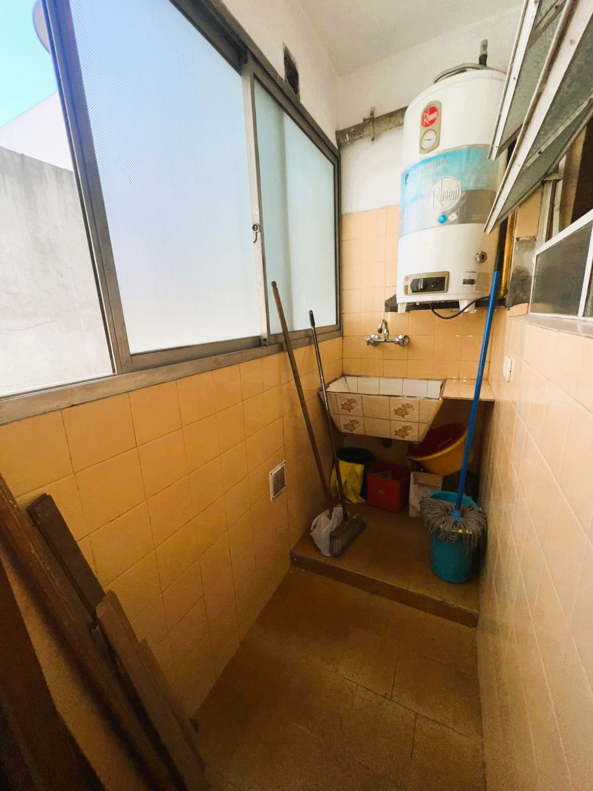 Venta departamento 3 ambientes Ramos Mej&iacute;a - 7