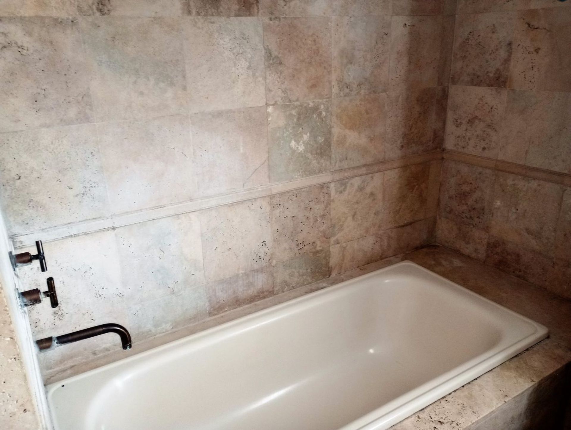 CASA EN VENTA ,BARRIO SEPTIEMBRE / financiada - 20