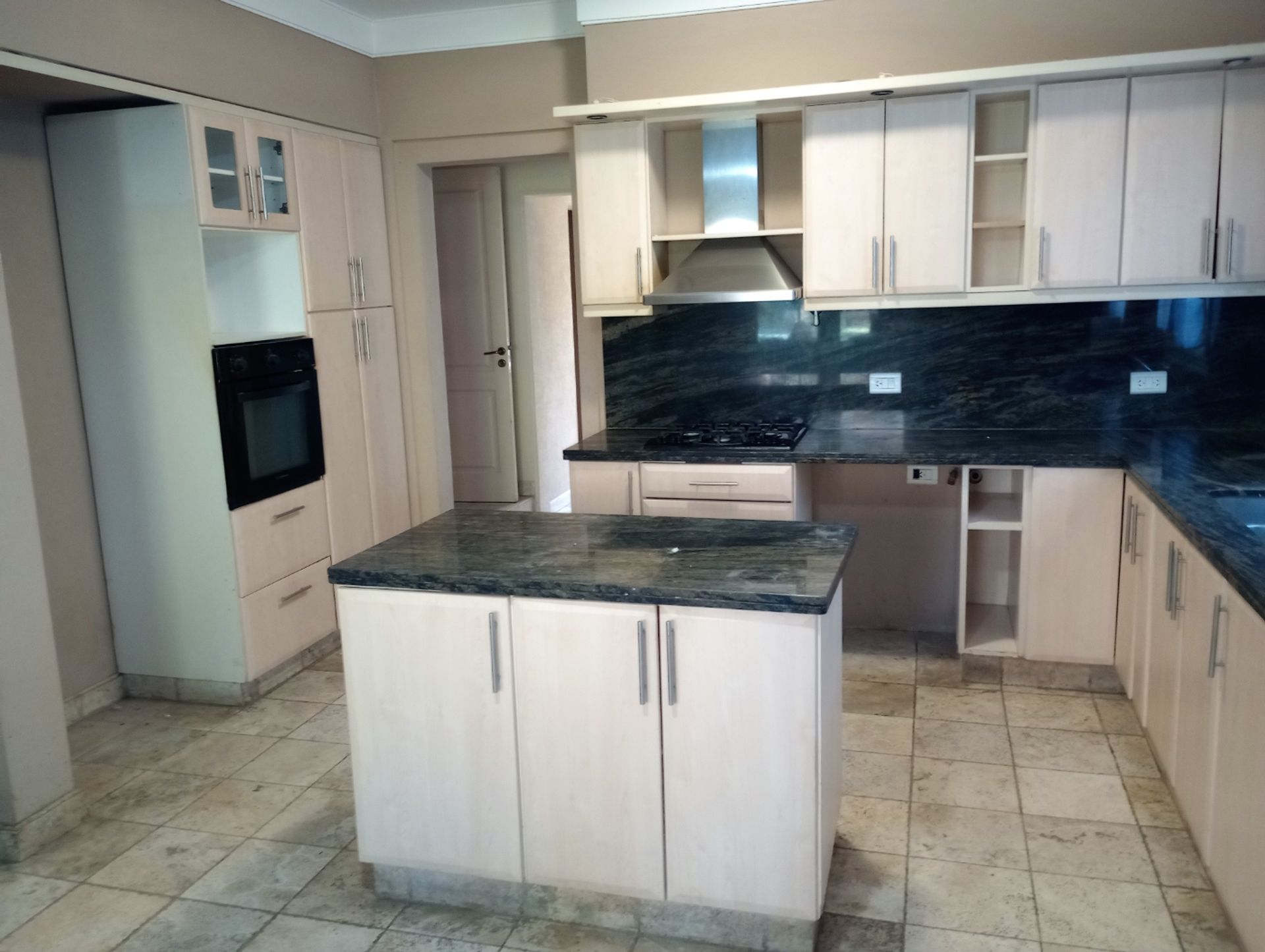 CASA EN VENTA ,BARRIO SEPTIEMBRE / financiada - 10