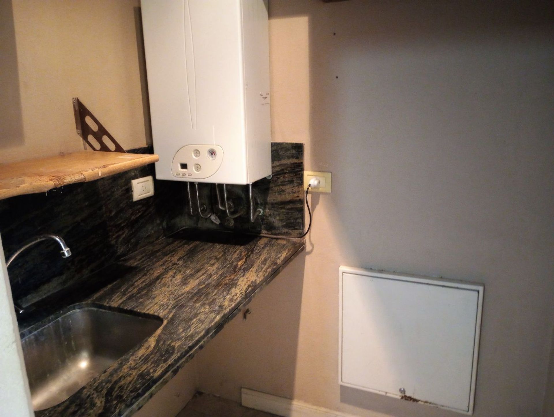 CASA EN VENTA ,BARRIO SEPTIEMBRE / financiada - 13