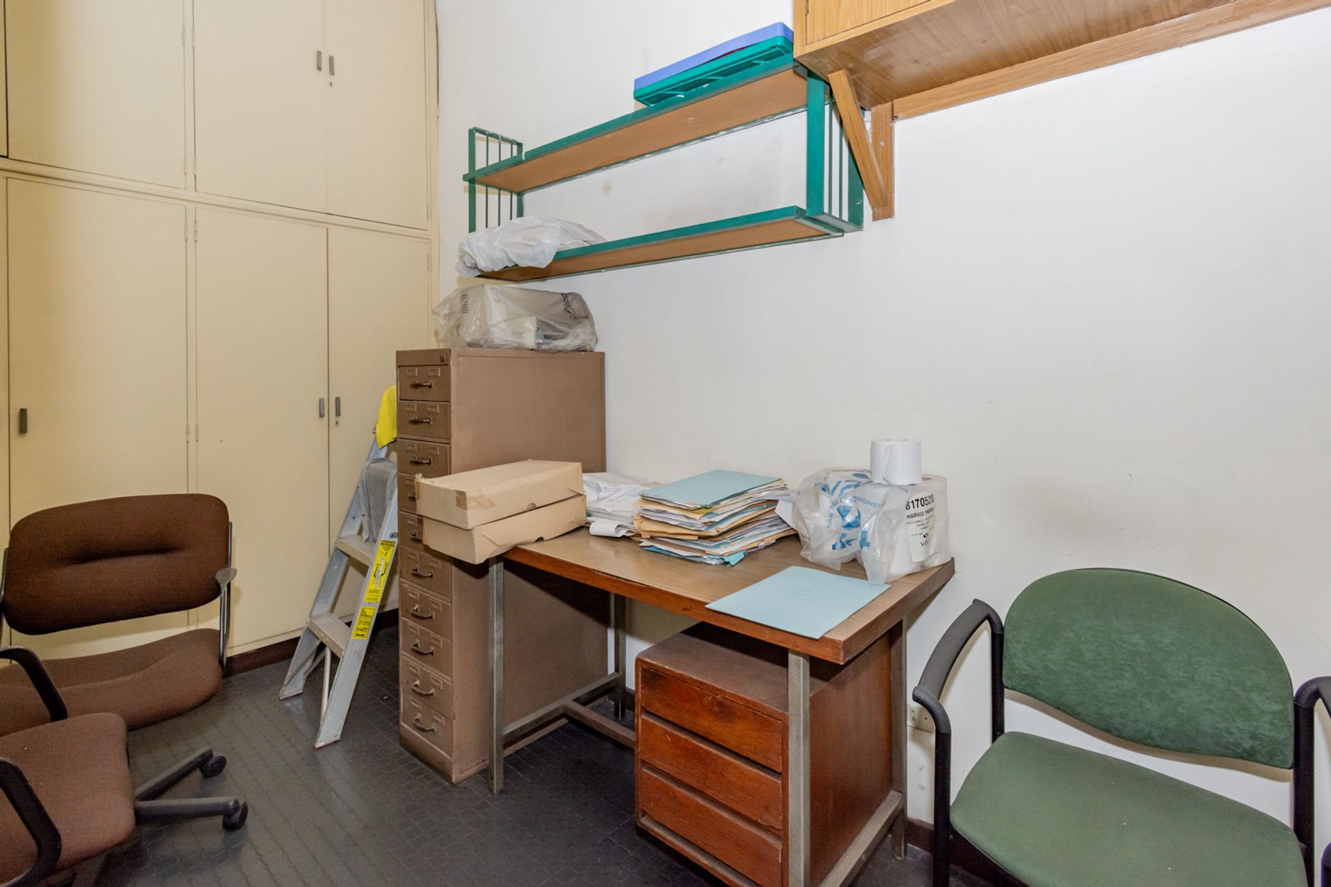 VENTA- DEPARTAMENTO /OFICINA 130 MTS- MONSERRAT - 18