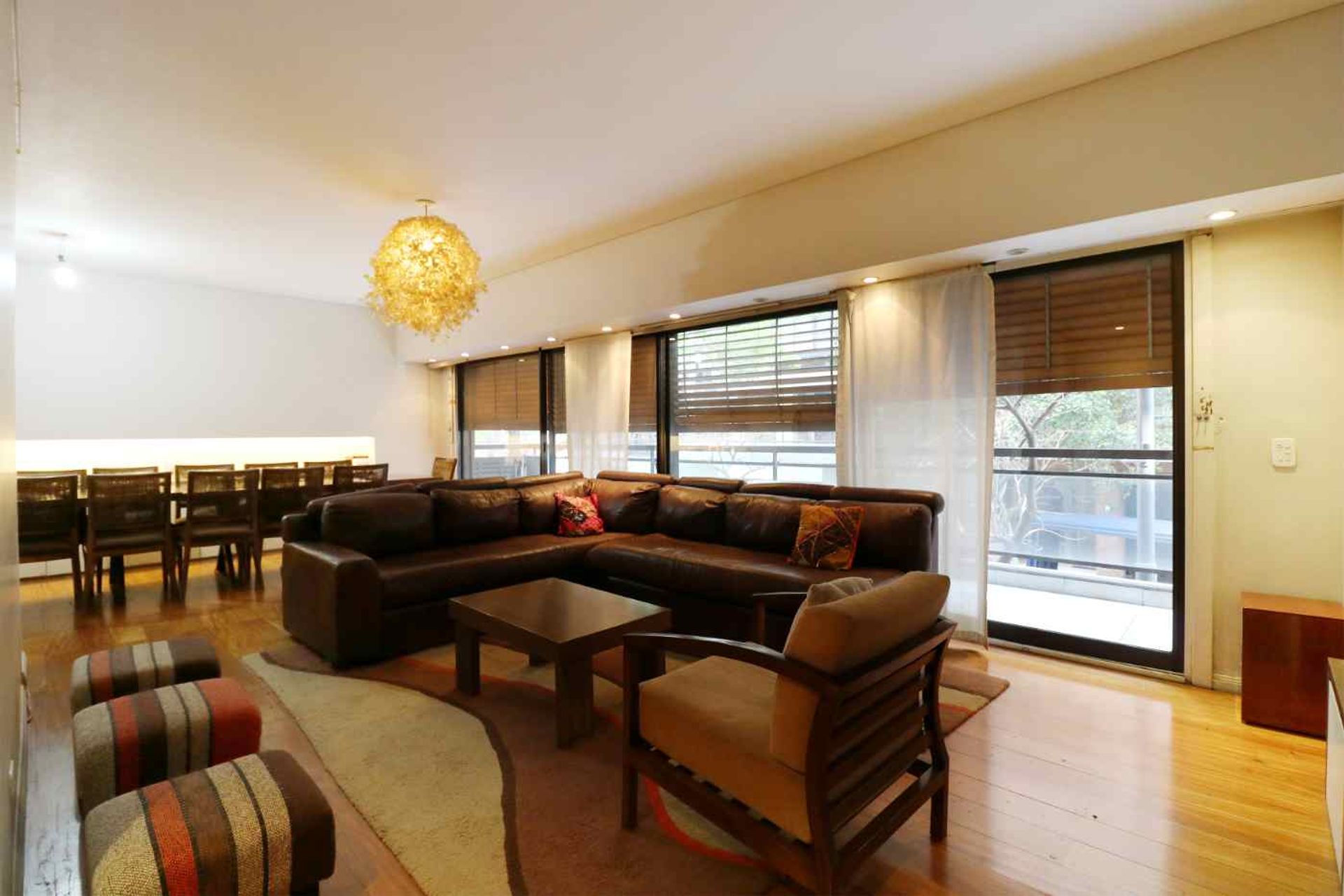 Venta piso 4 amb. con dep., patio y cochera — foto 9