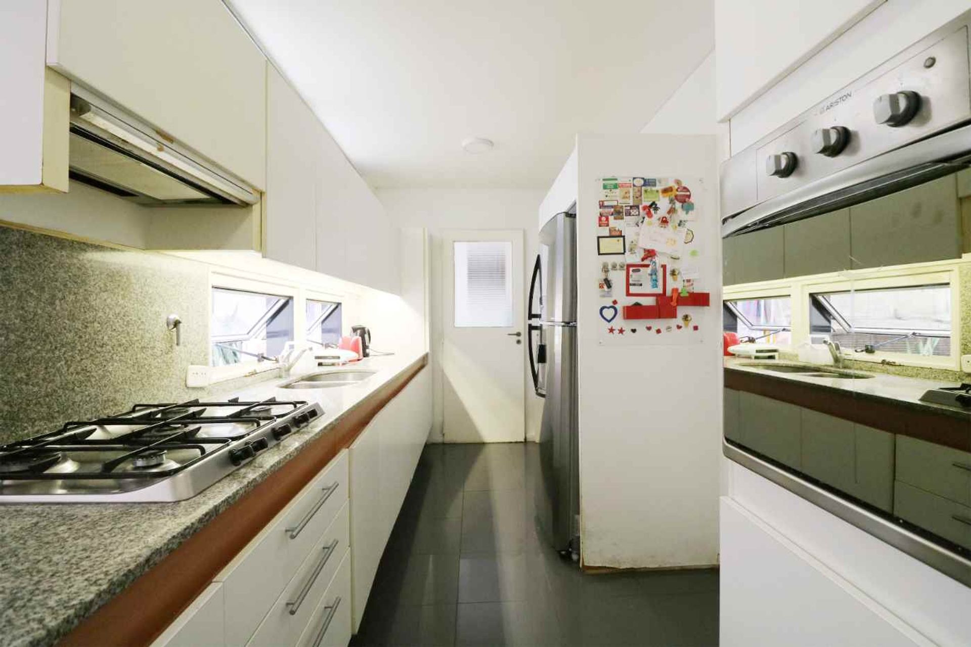 Venta piso 4 amb. con dep., patio y cochera — foto 5