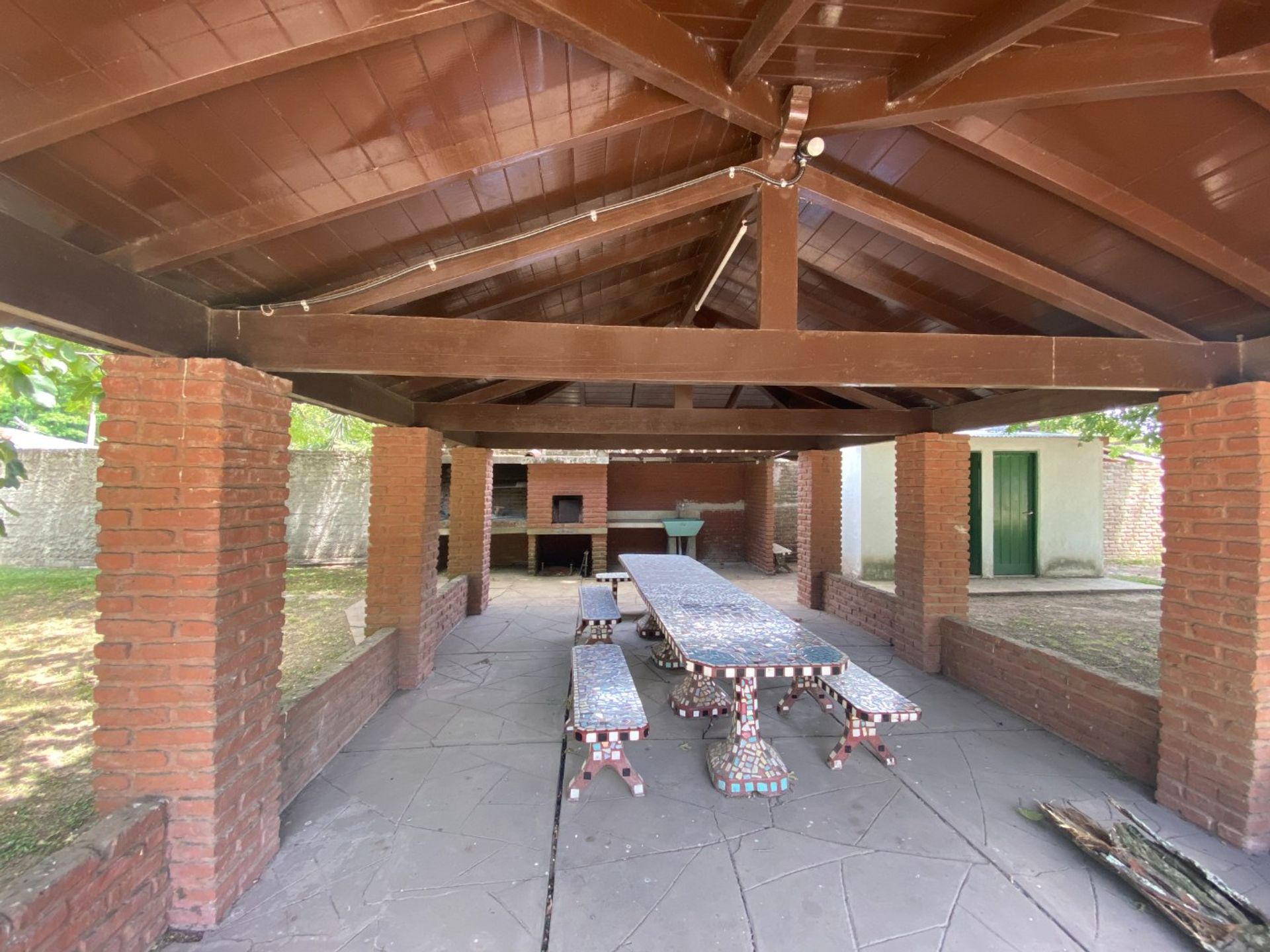 TERRENO CON QUINCHO EN VENTA 694m2 MORENO LA REJA - 3