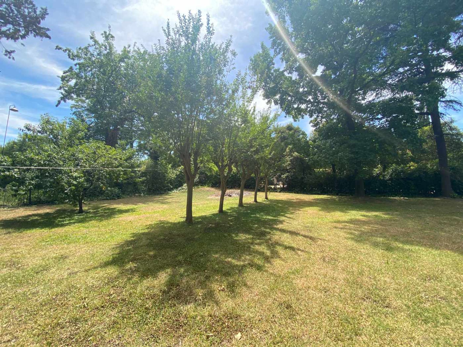 TERRENO CON QUINCHO EN VENTA 694m2 MORENO LA REJA - 18