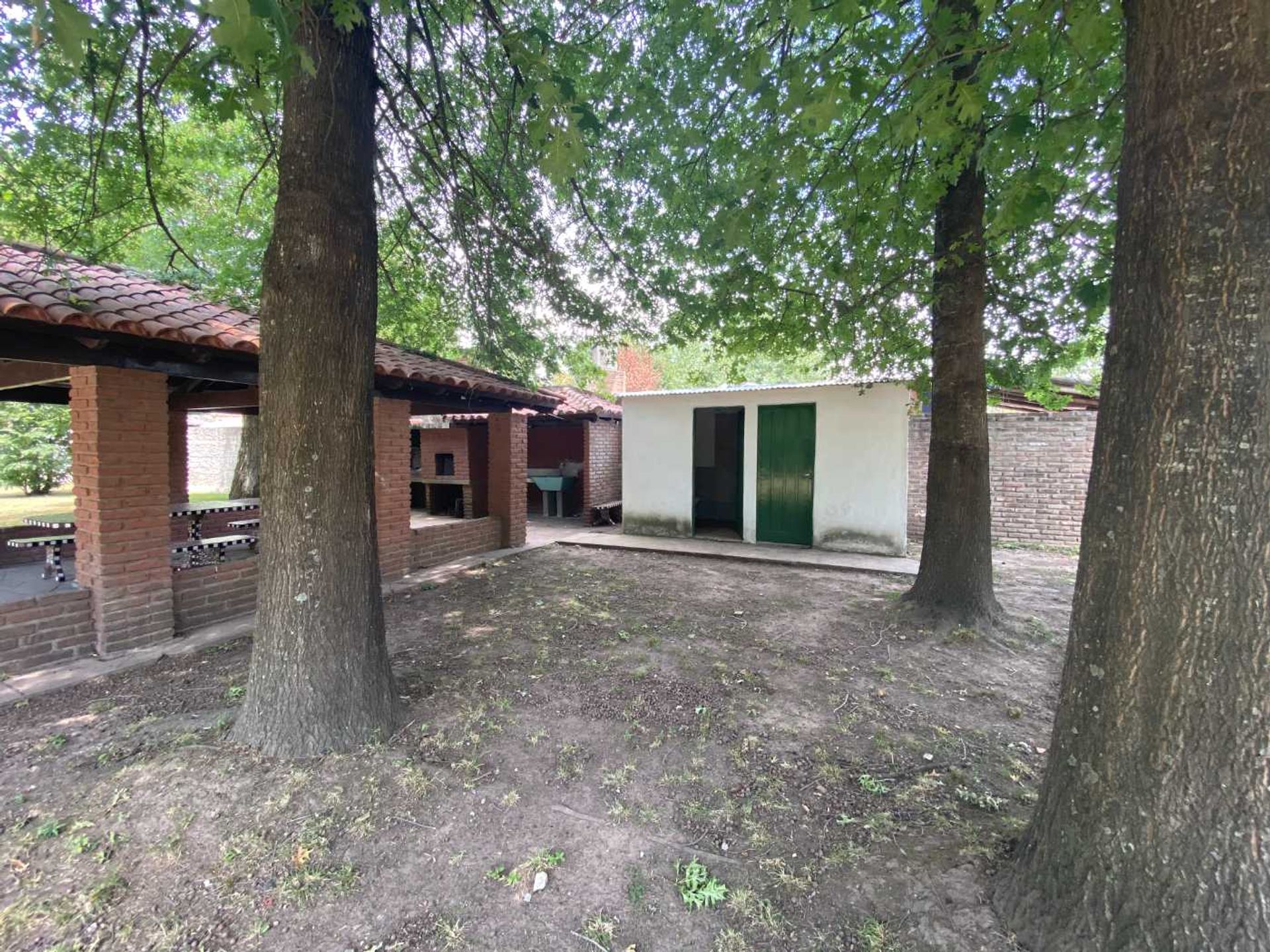 TERRENO CON QUINCHO EN VENTA 694m2 MORENO LA REJA - 7