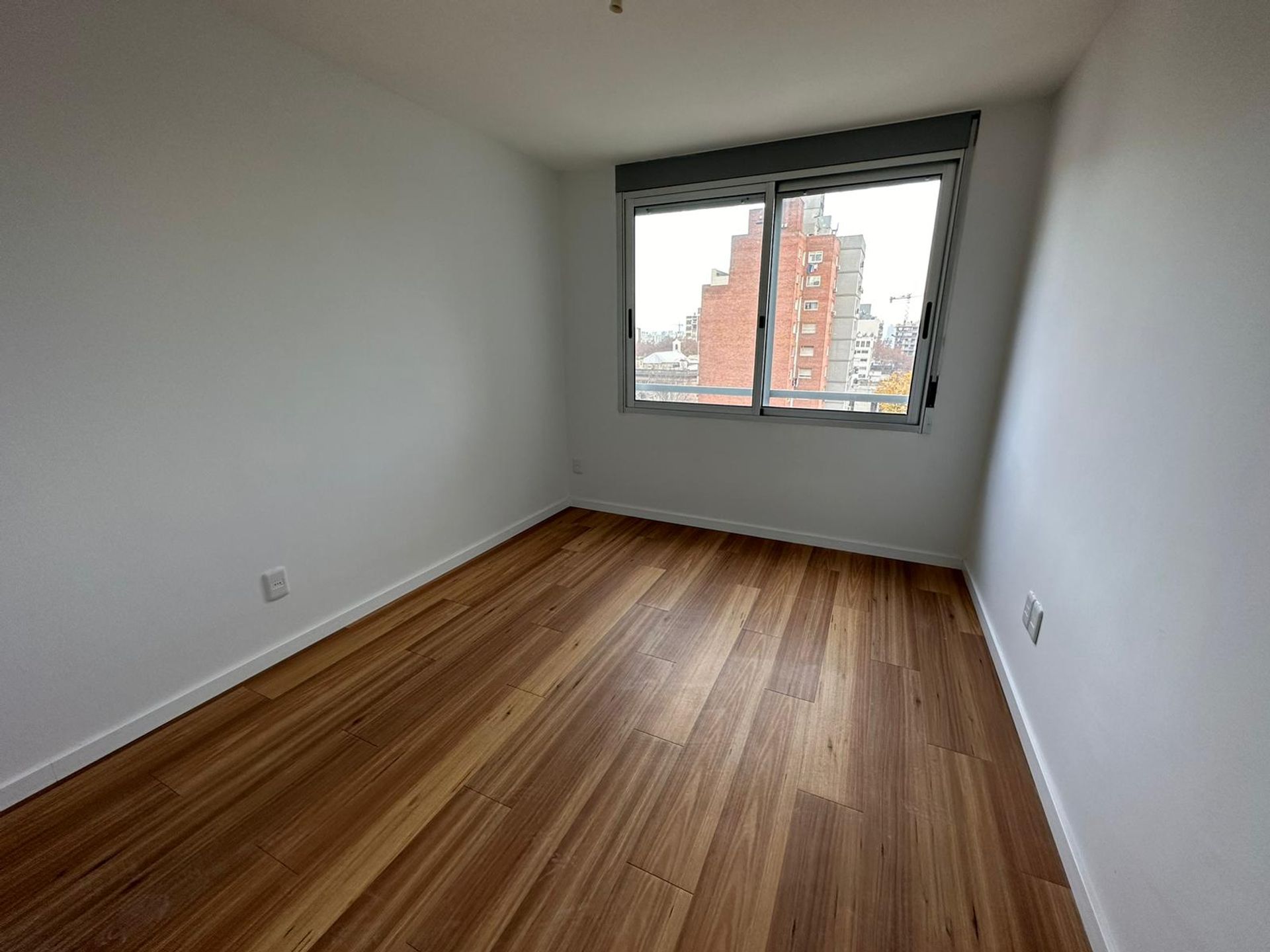 Alquiler un dormitorio con garaje y balcón Cordón - 3