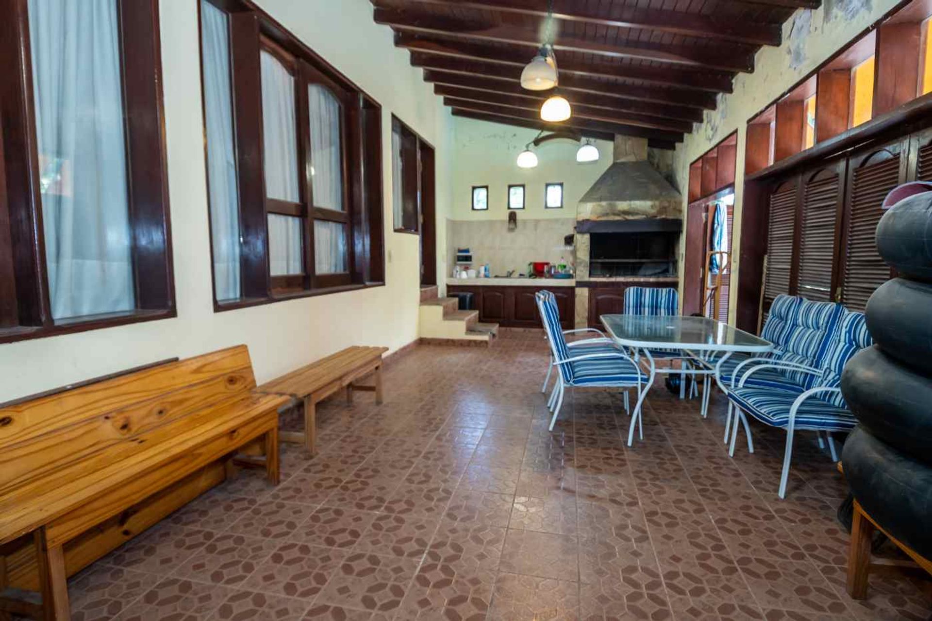 CASA 3 DORMITORIOS VENTA LA CALDERILLA CON PILETA - 16