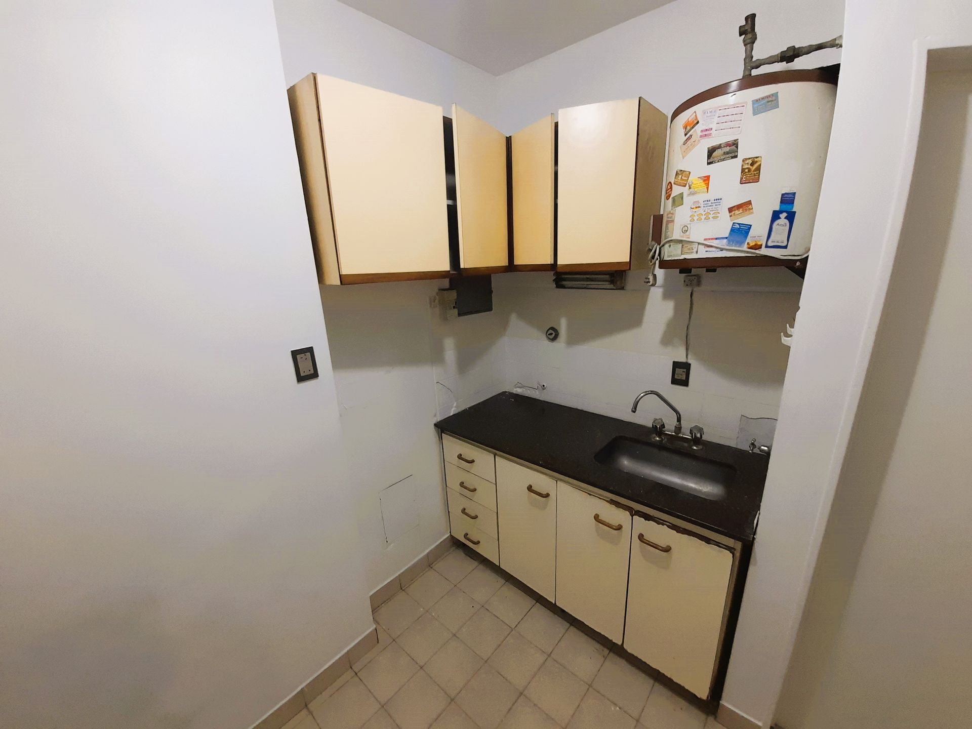 VENTA OFICINA CON COCHERA EN BELGRANO - 9