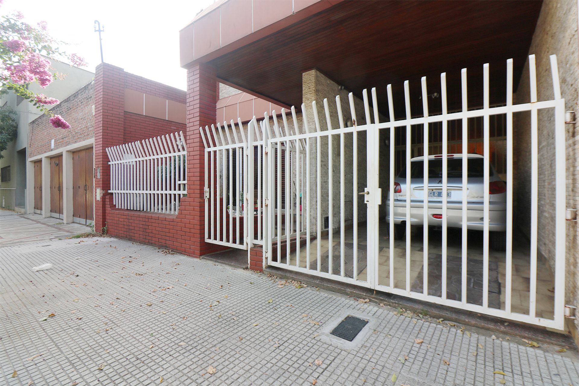 CASA LOTE PROPIO EN VENTA EN VERSALLES CON GARAGE - 10