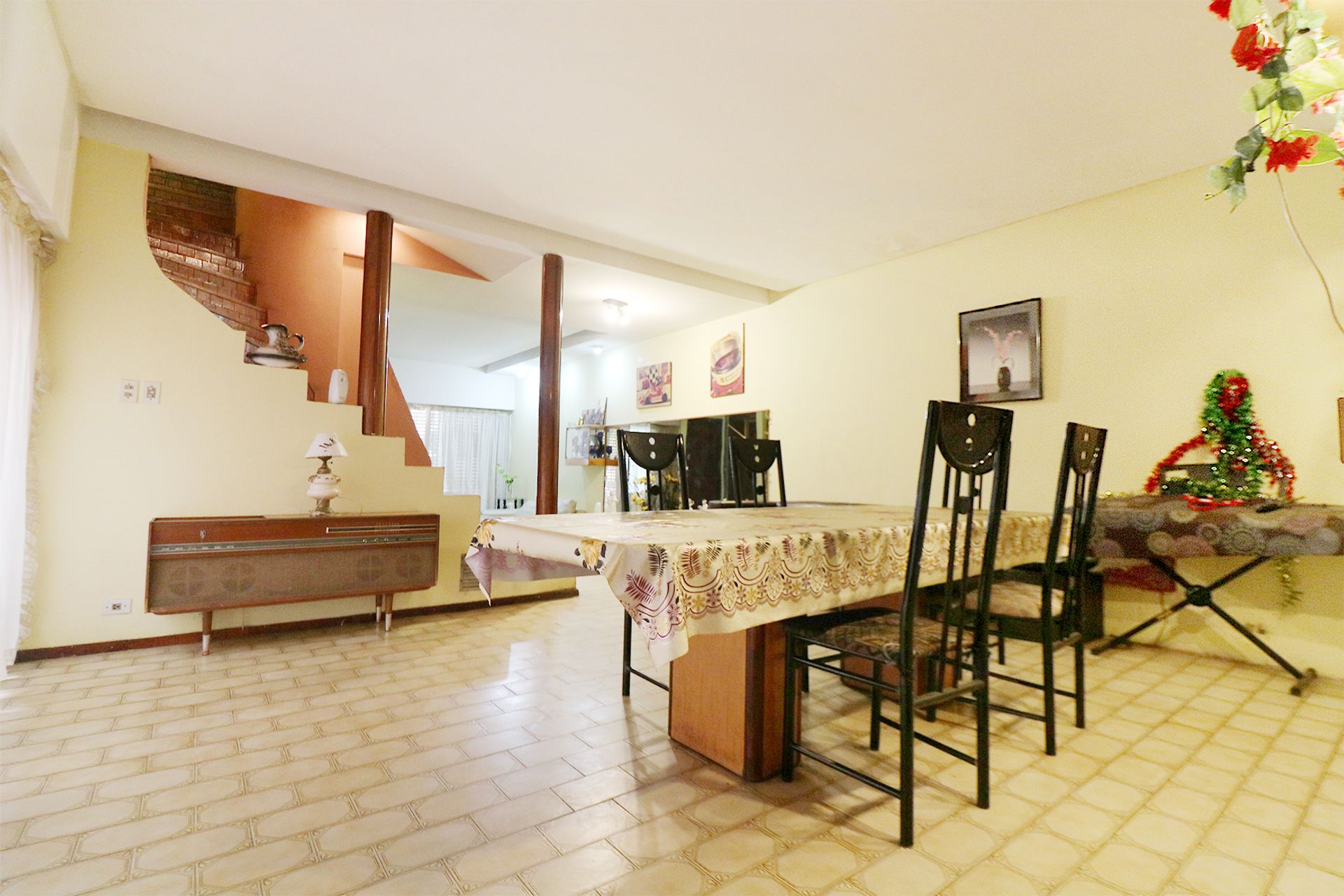 CASA LOTE PROPIO EN VENTA EN VERSALLES CON GARAGE - 13
