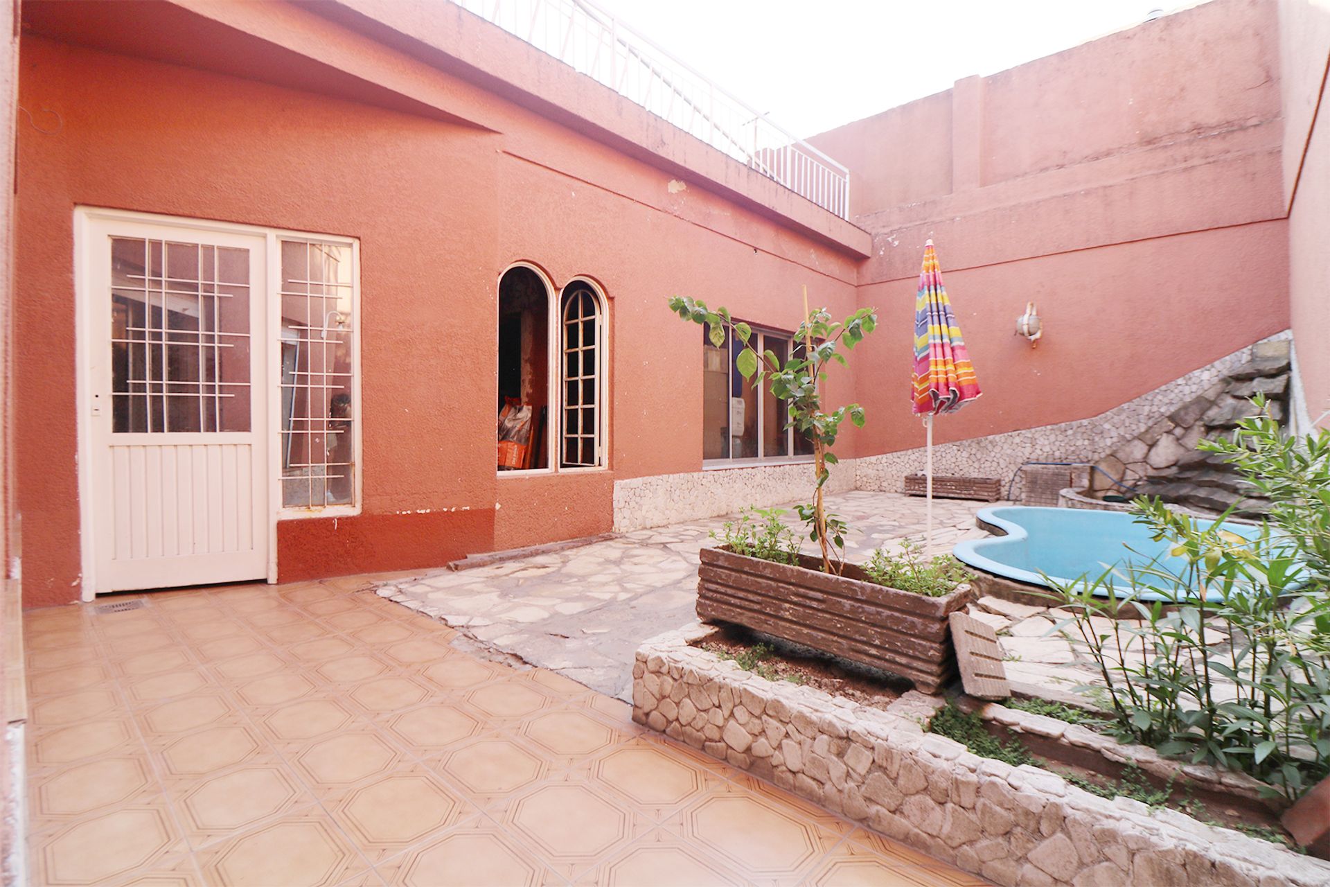 CASA LOTE PROPIO EN VENTA EN VERSALLES CON GARAGE - 3