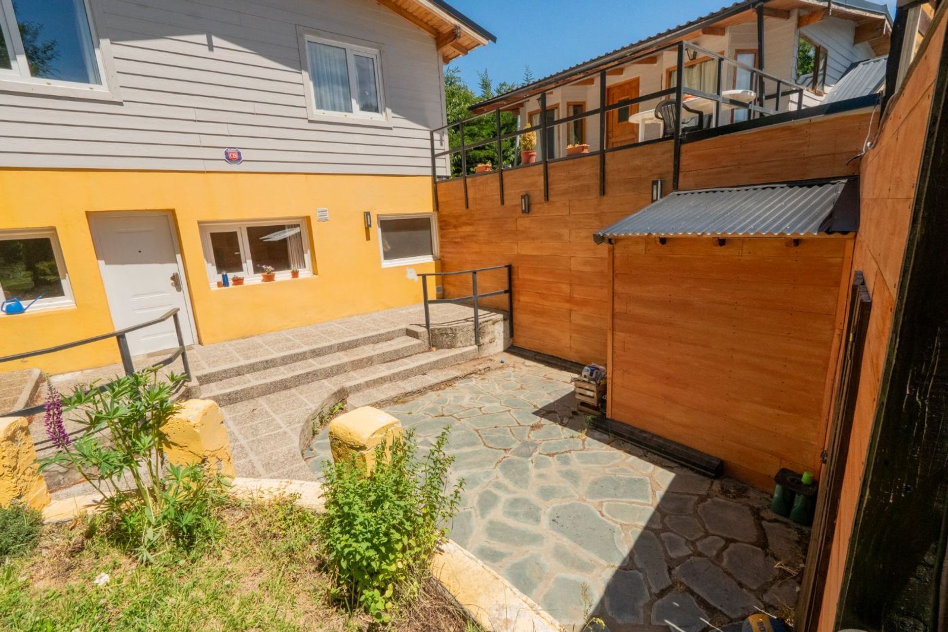 VENTA 2 CASAS + RESTAURANT BUSTILLO KM 13.900 - 10