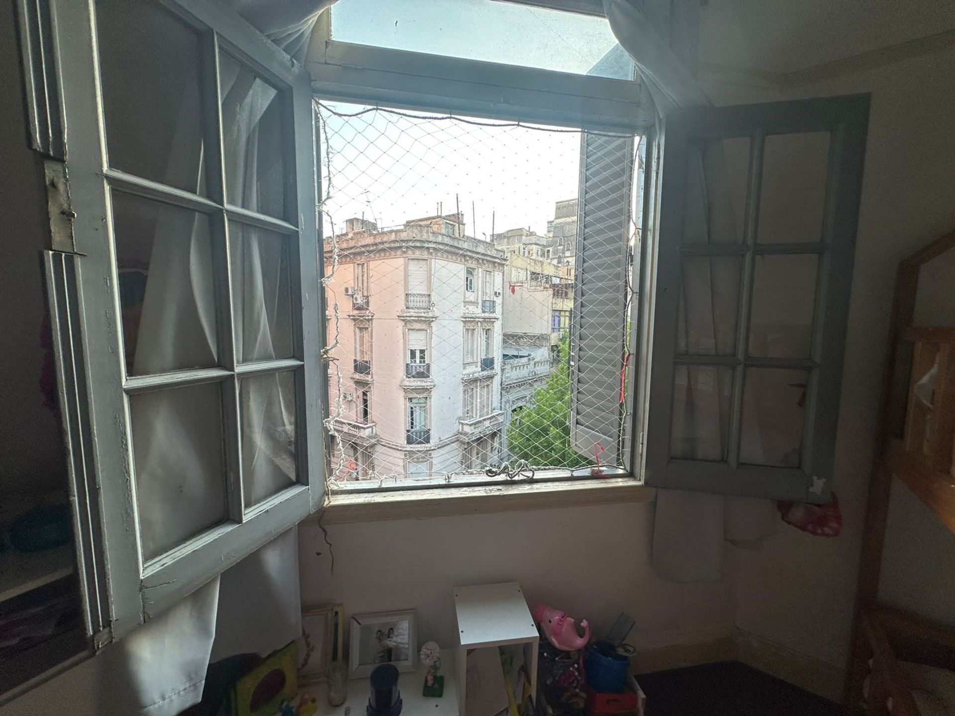 Venta de 4 ambientes con balcón - 15