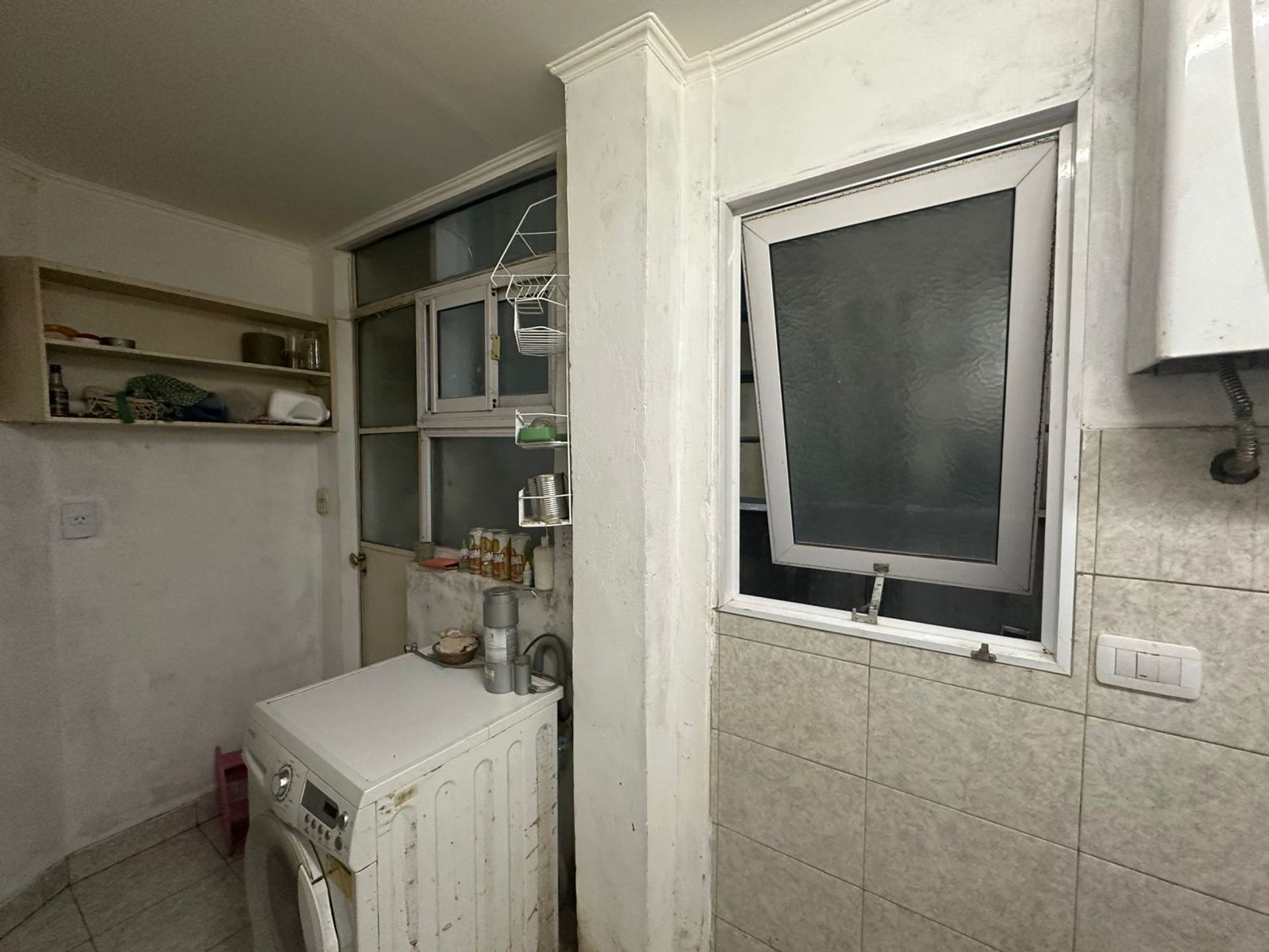 Venta de 4 ambientes con balcón - 9