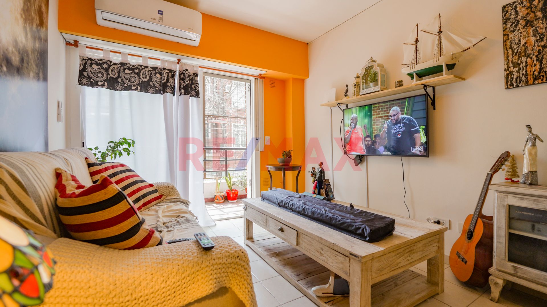 VENTA DPTO 4 AMB EN ALMAGRO C/BALC&Oacute;N AL FRENTE - 12