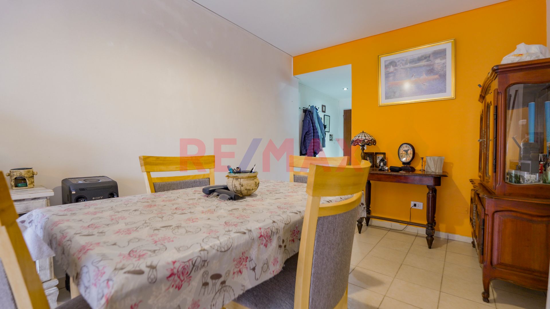 VENTA DPTO 4 AMB EN ALMAGRO C/BALC&Oacute;N AL FRENTE - 6