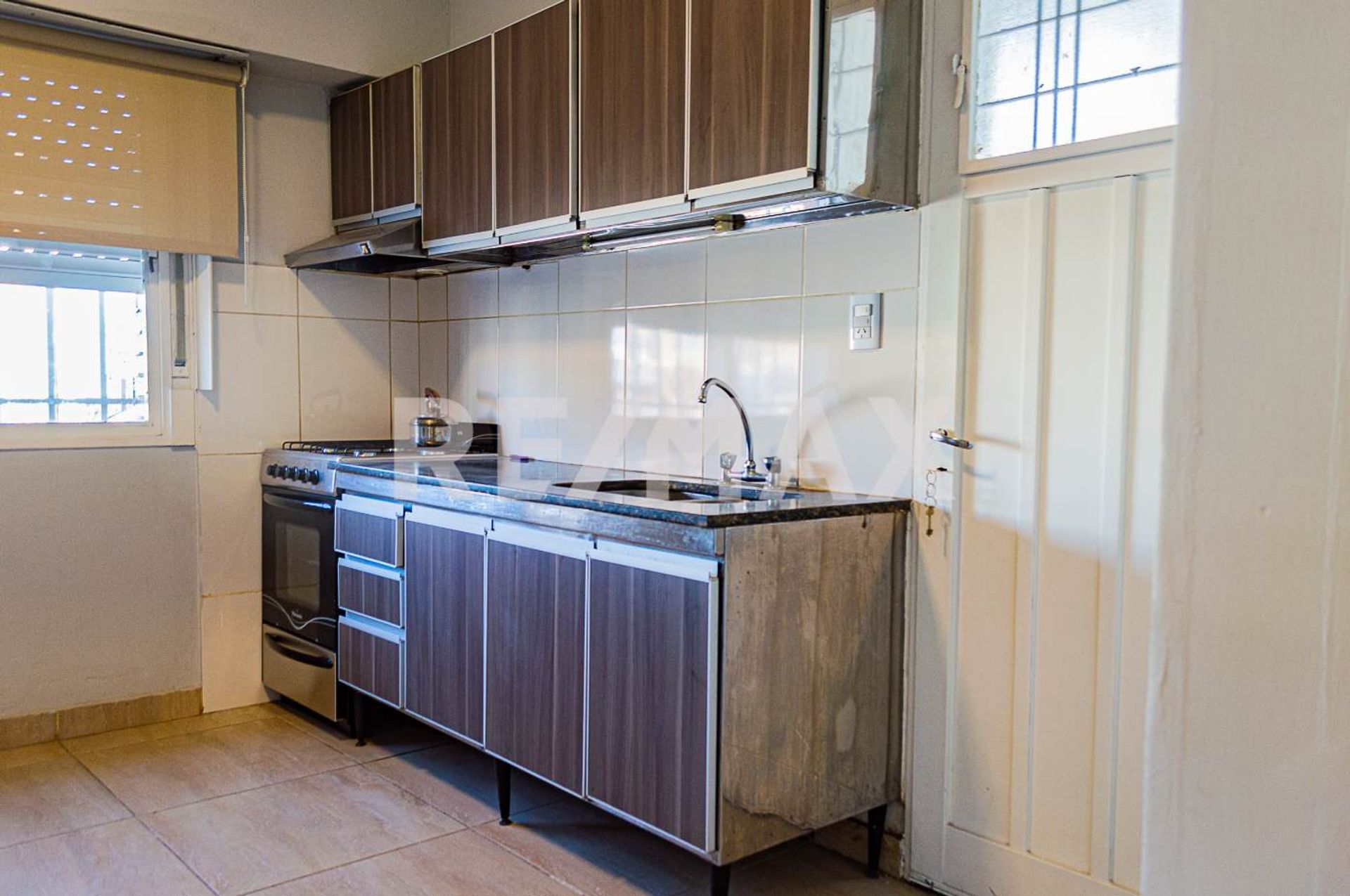 CASA EN VENTA 3 DORMITORIOS - CENTRO OESTE NQN - 16