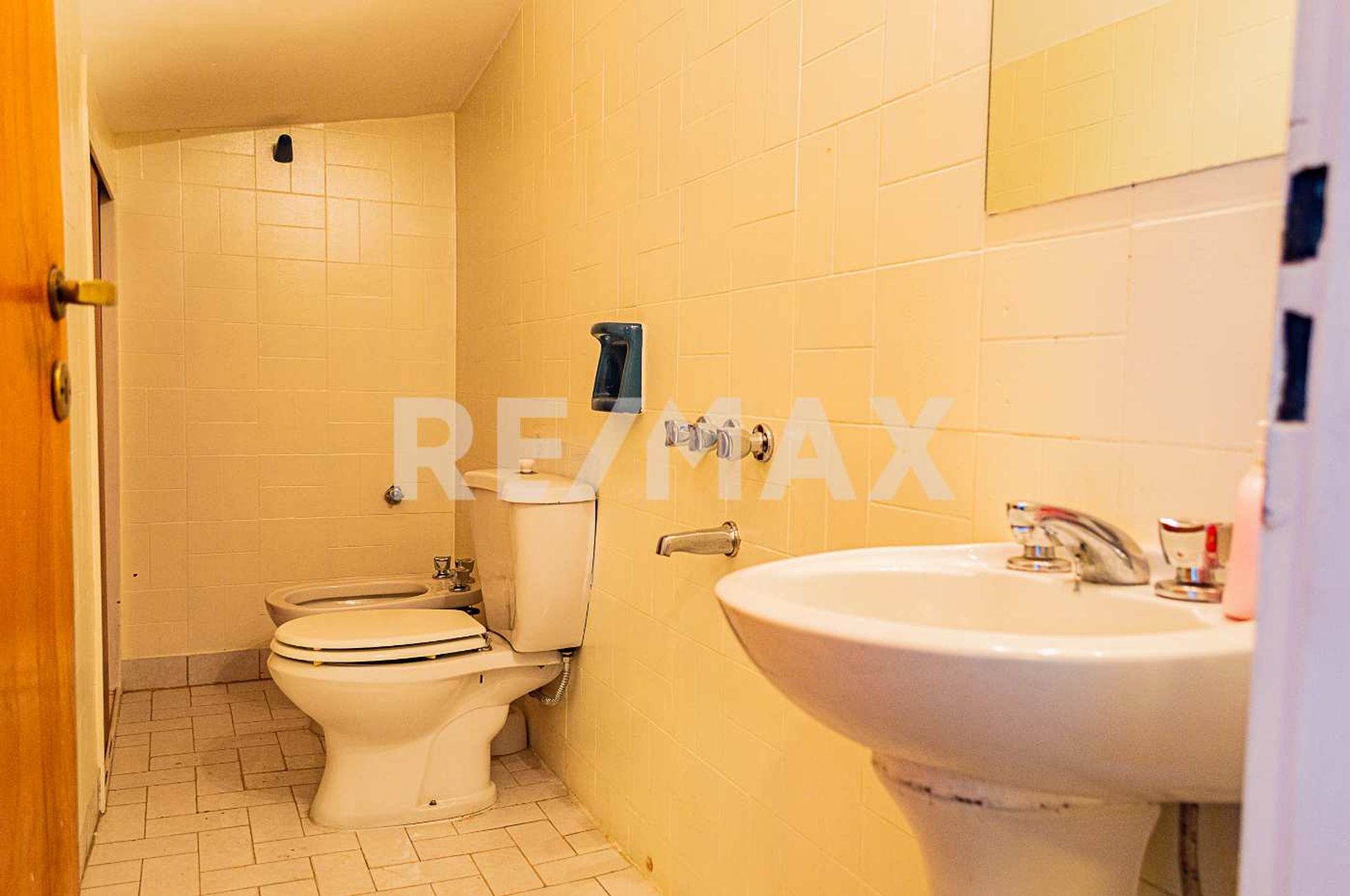 CASA EN VENTA 3 DORMITORIOS - CENTRO OESTE NQN - 14