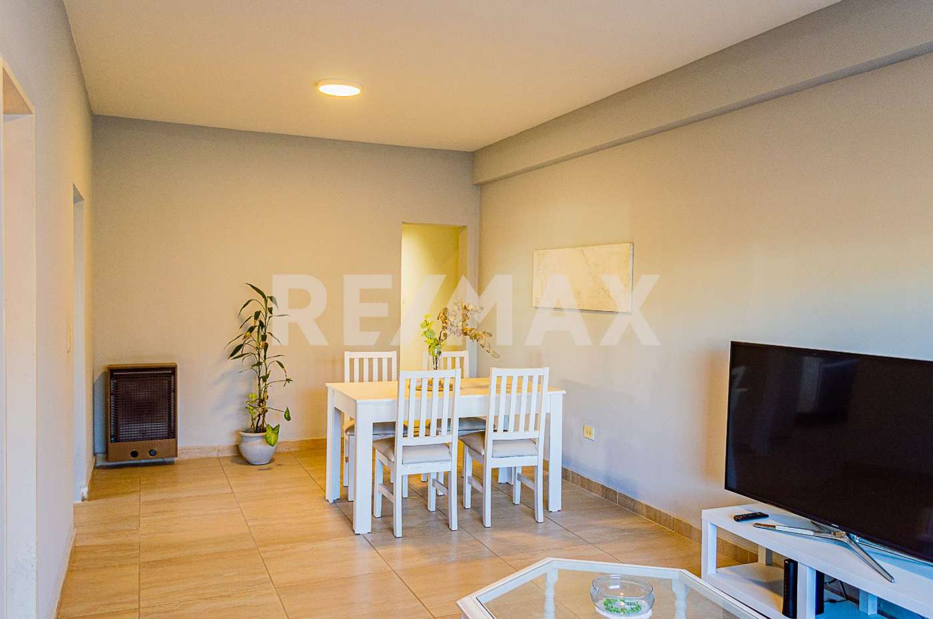 CASA EN VENTA 3 DORMITORIOS - CENTRO OESTE NQN - 7