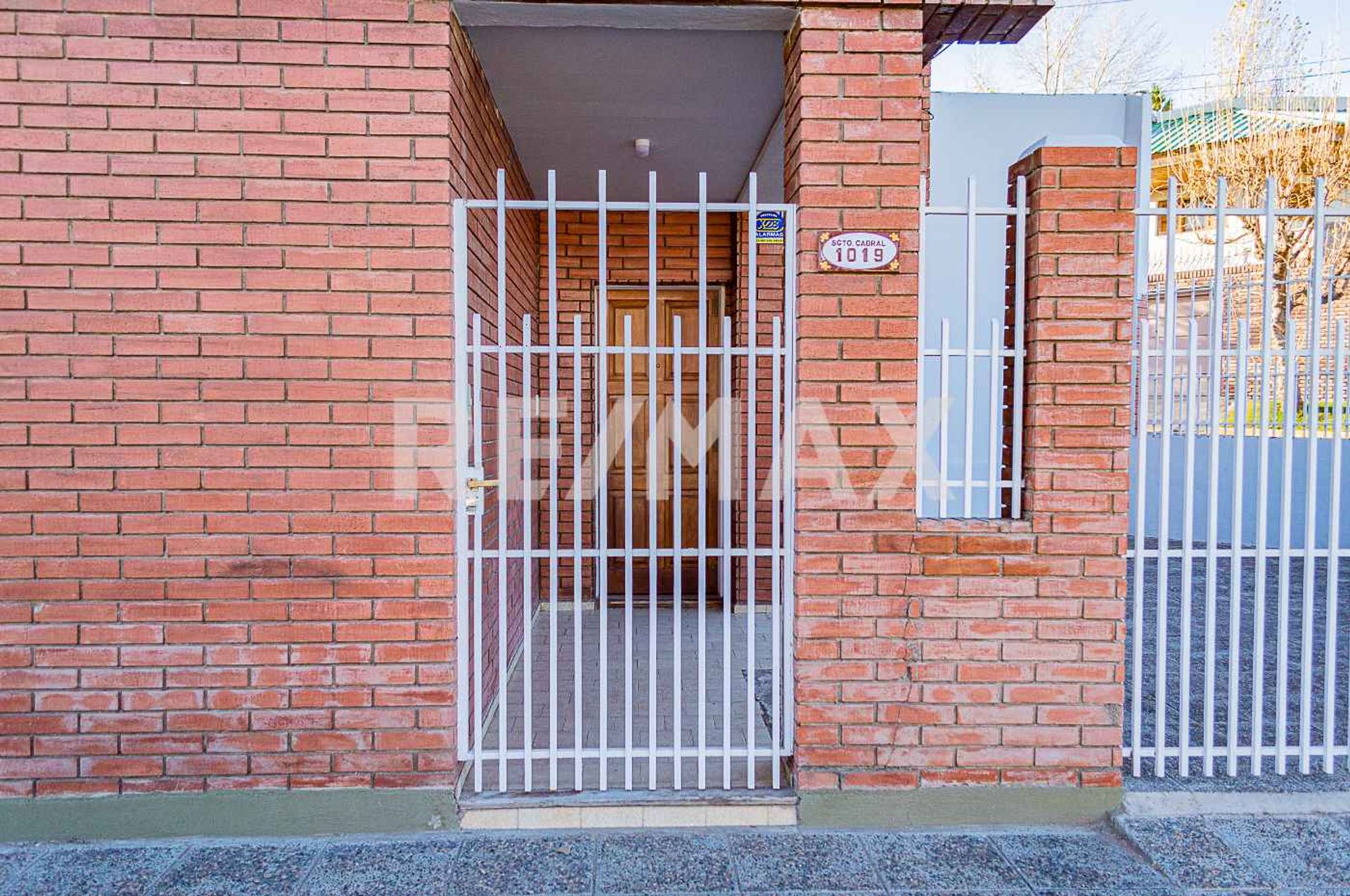 CASA EN VENTA 3 DORMITORIOS - CENTRO OESTE NQN - 2
