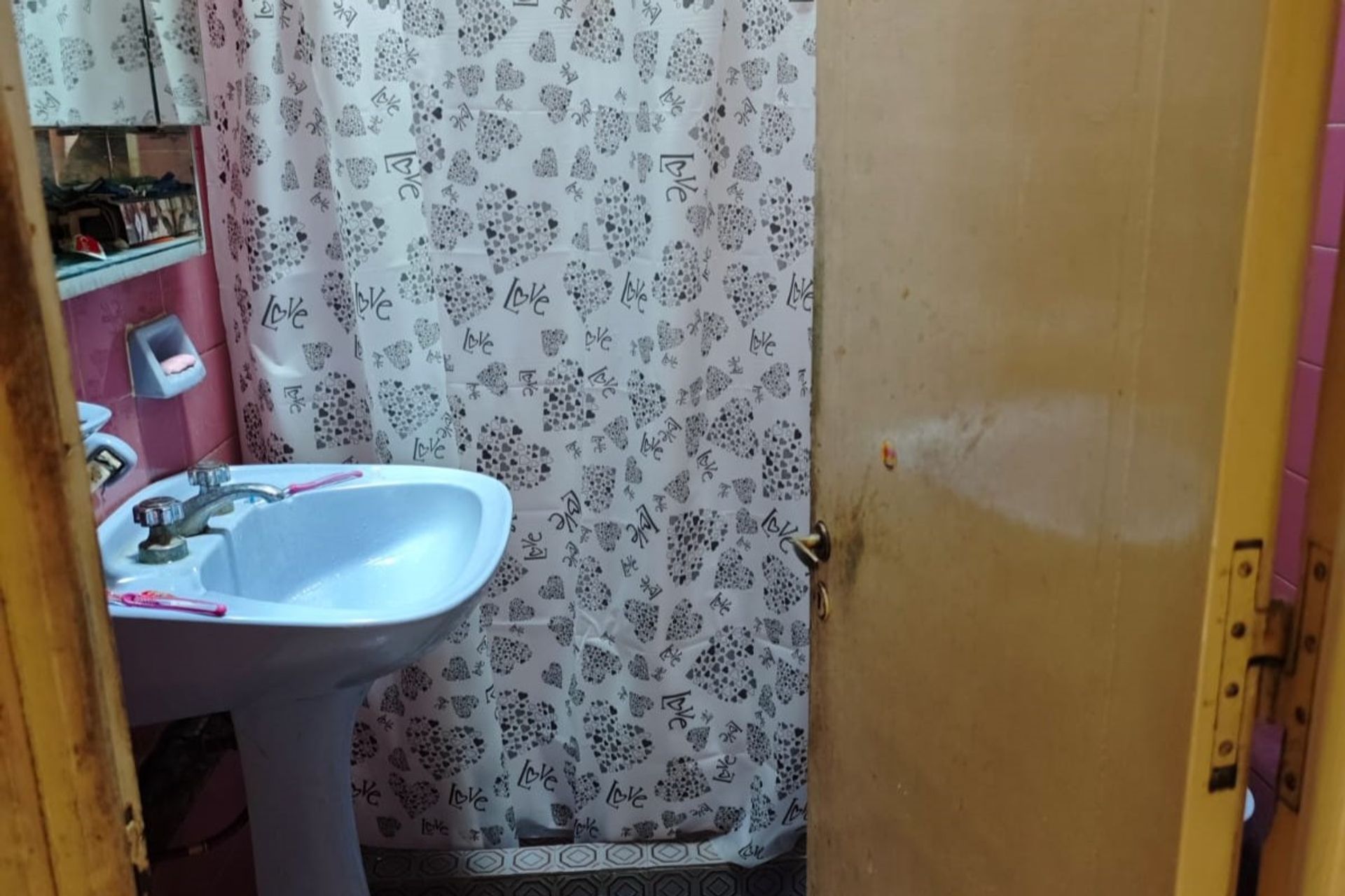 Casa a refaccionar con terreno Villa Tesei - 10