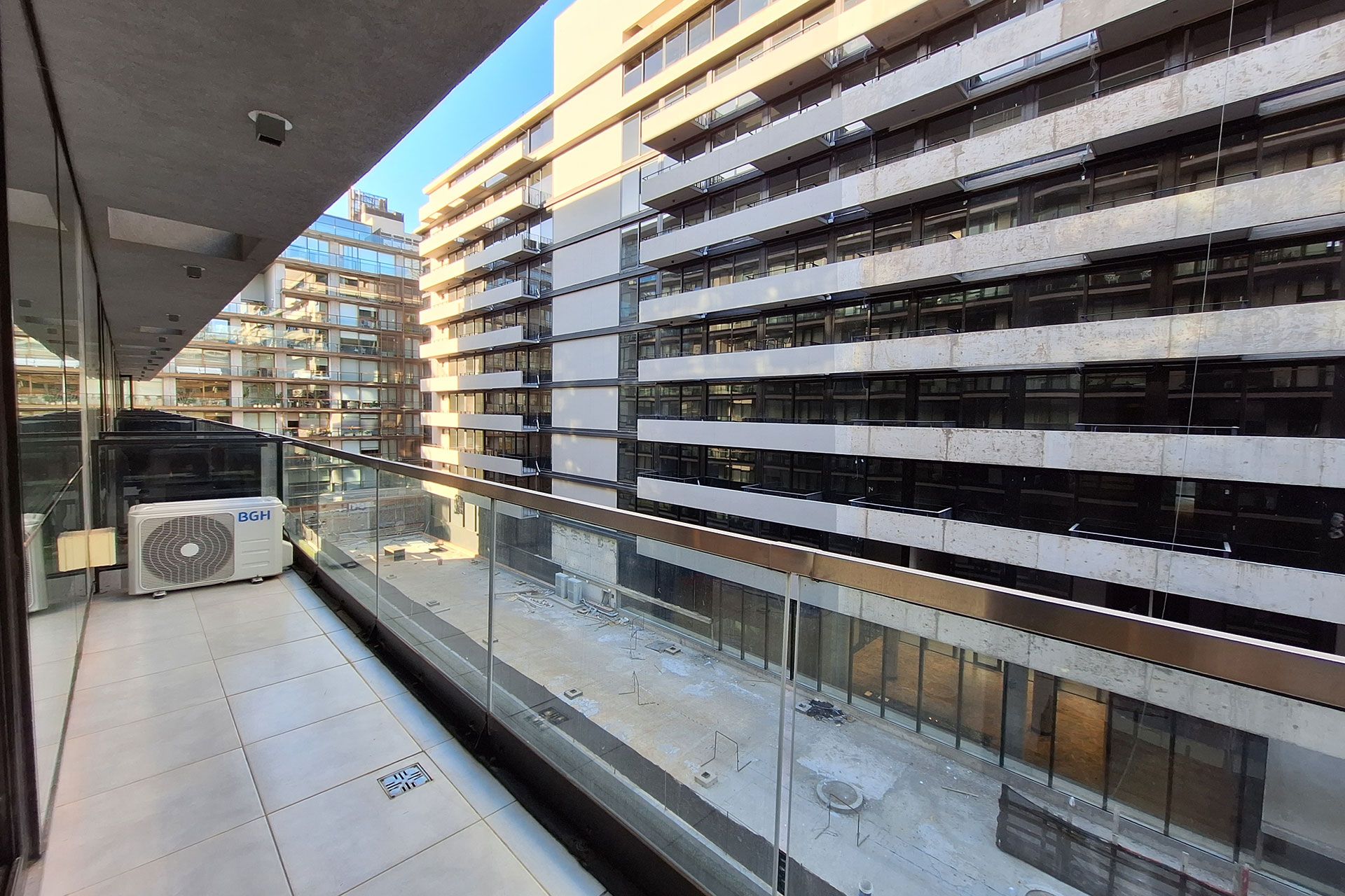 Venta Dpto. 2 Ambientes con Cochera Puerto Madero - 16
