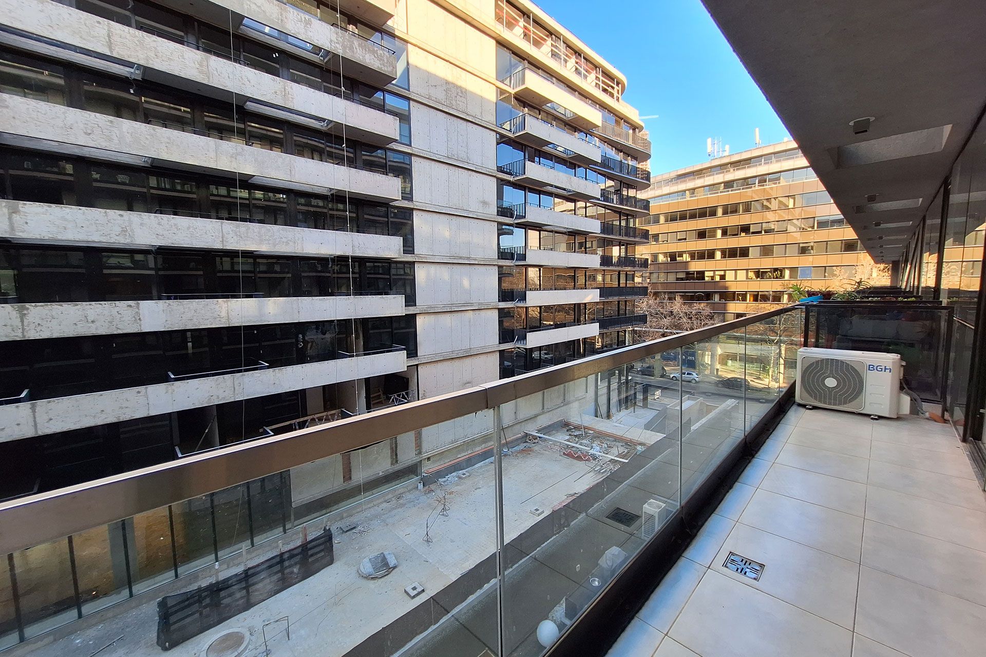 Venta Dpto. 2 Ambientes con Cochera Puerto Madero - 9