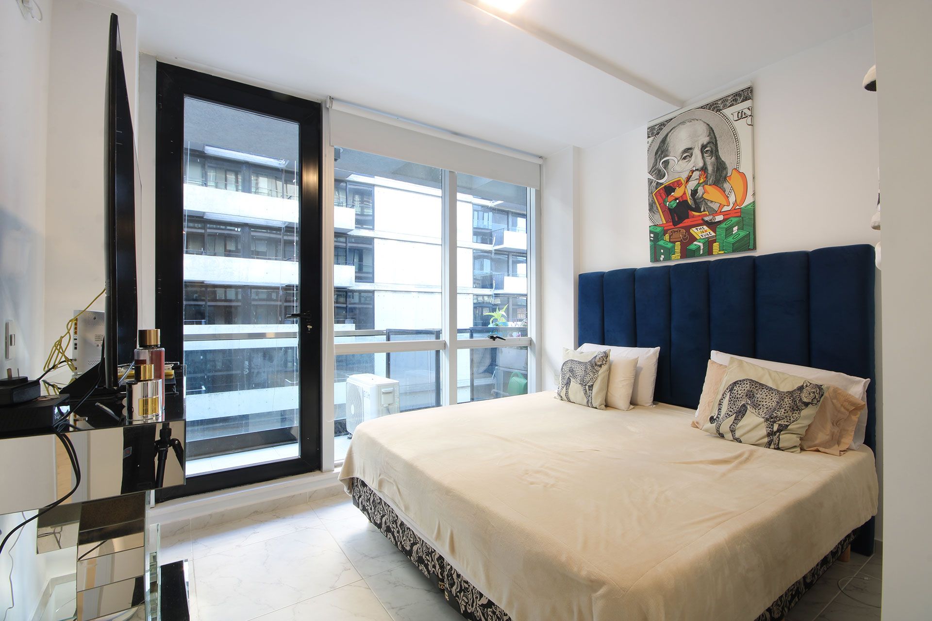 Venta Dpto. 2 Ambientes con Cochera Puerto Madero - 10