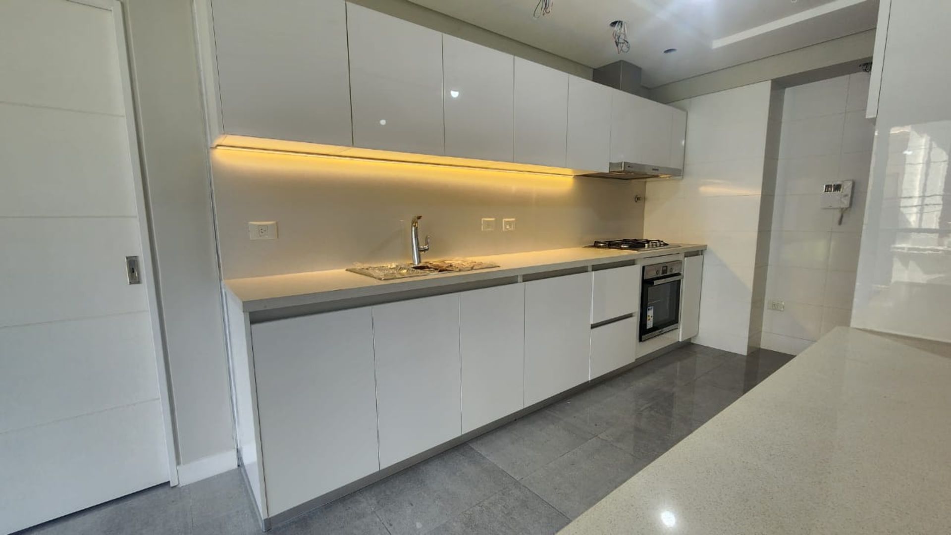 VENTA DEPTO 4 AMB A ESTRENAR C/COCHERA CABALLITO - 2