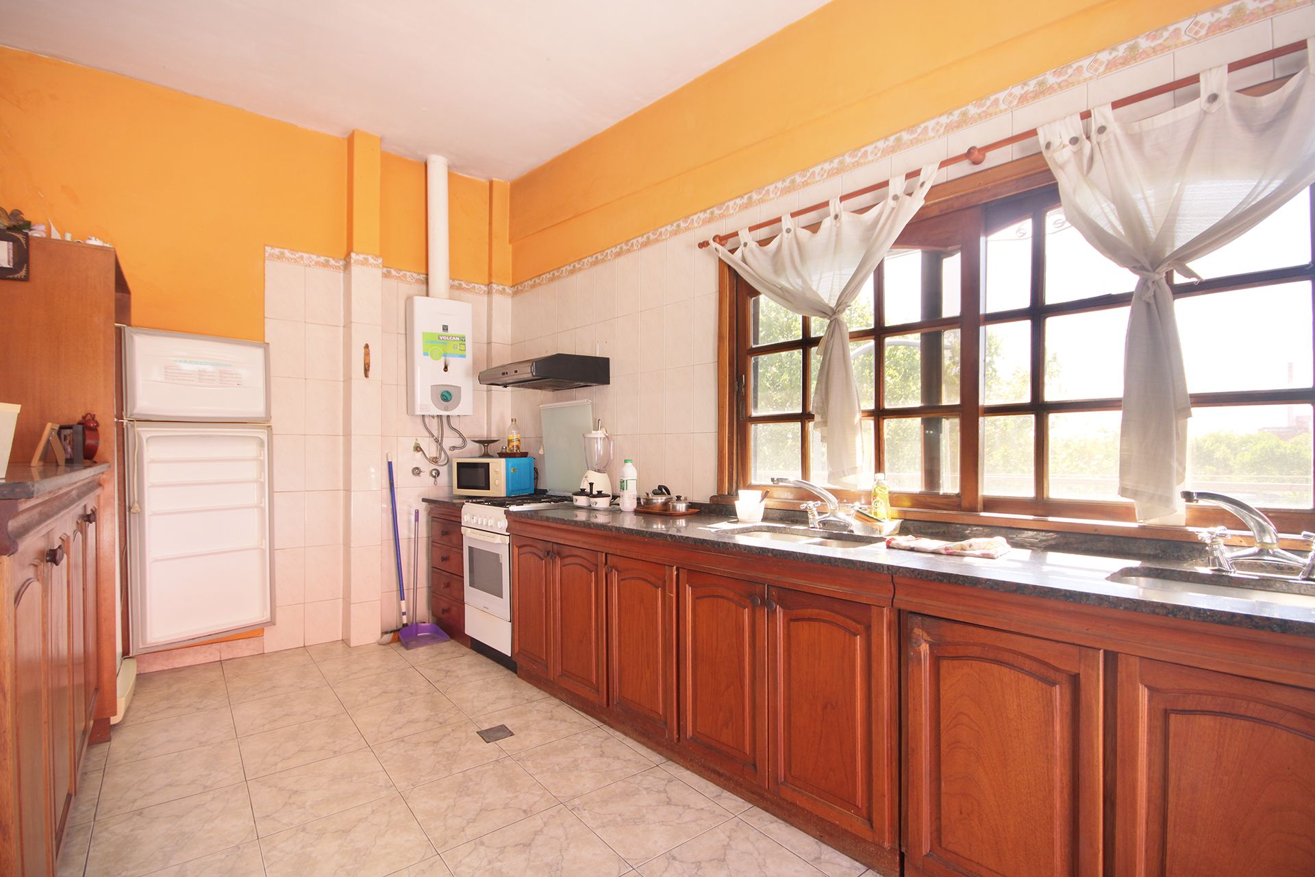 VENTA DEPOSITO GALPON CON VIVIENDA Y COCHERA - 15