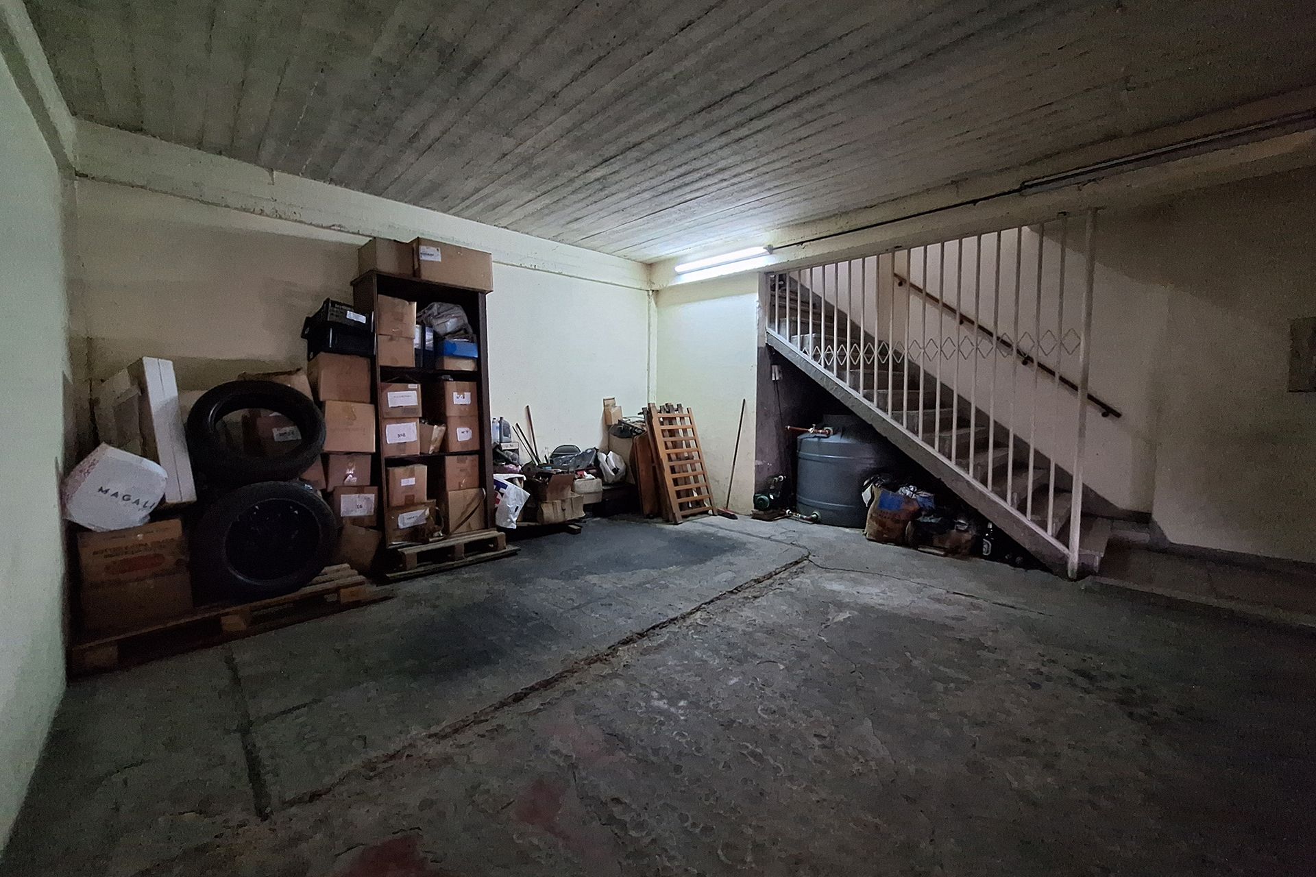 VENTA DEPOSITO GALPON CON VIVIENDA Y COCHERA - 10