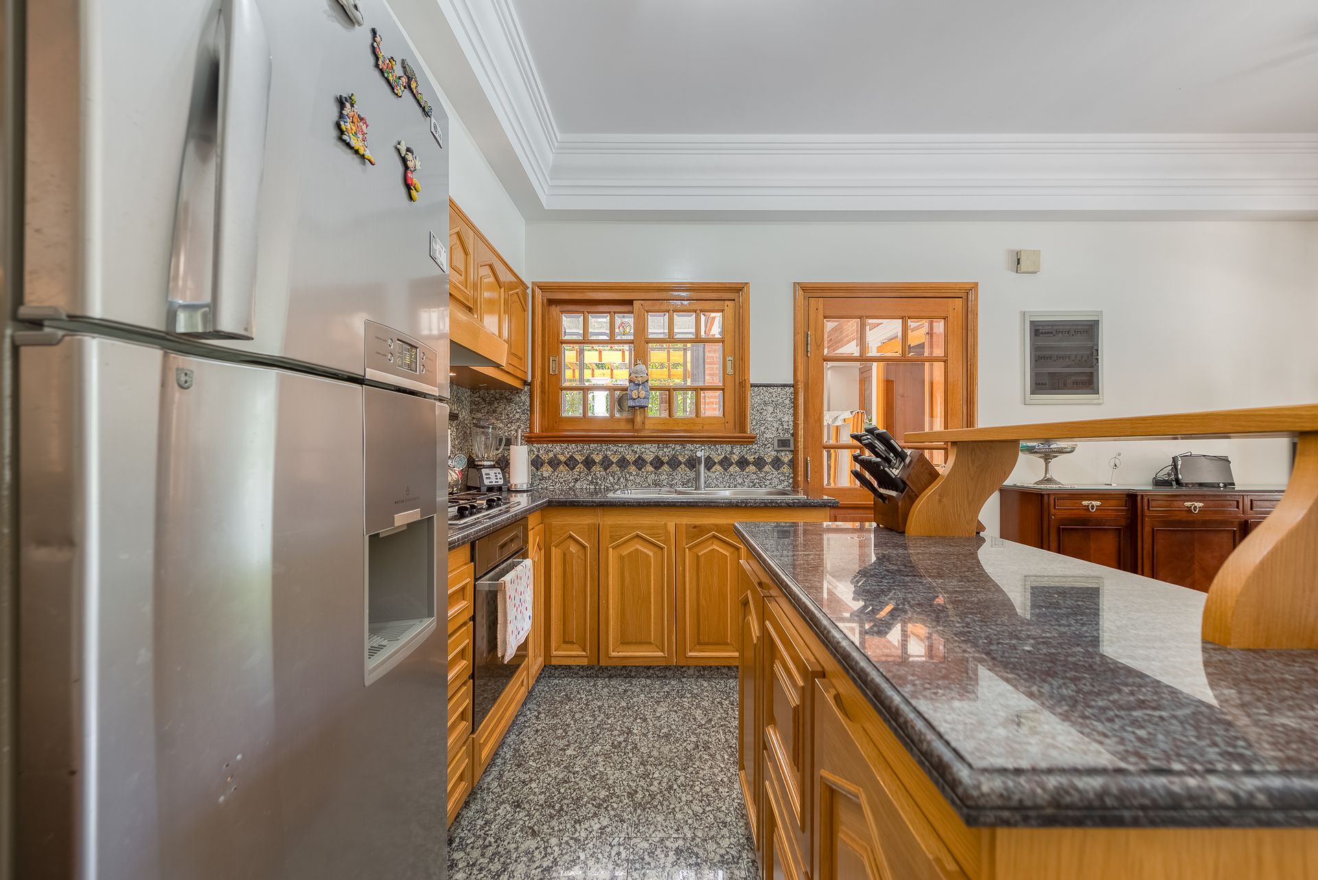 CASA 6 AMBIENTES CON COCHERA-PISCINA- SAINT THOMAS - 17