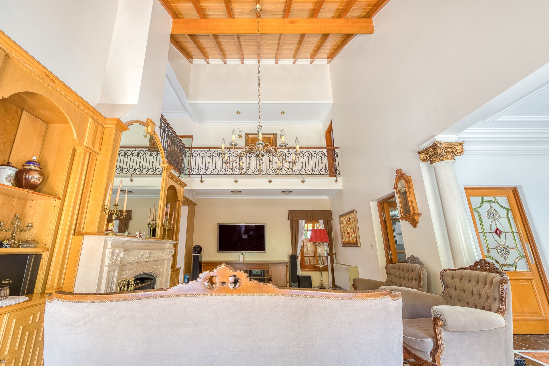 CASA 6 AMBIENTES CON COCHERA-PISCINA- SAINT THOMAS - 13