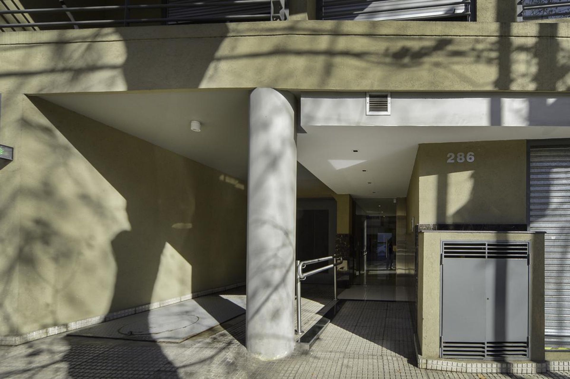 VENTA DEPARTAMENTO 3 AMB. EN FLORES 2 DO A FRENTE - 1