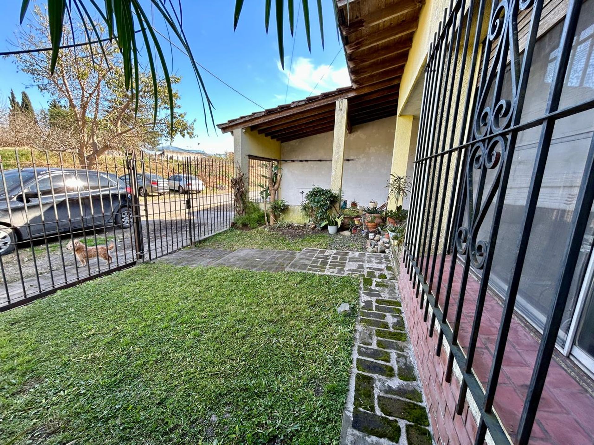 Casa 4 ambientes en venta en Lomas de Zamora - 2