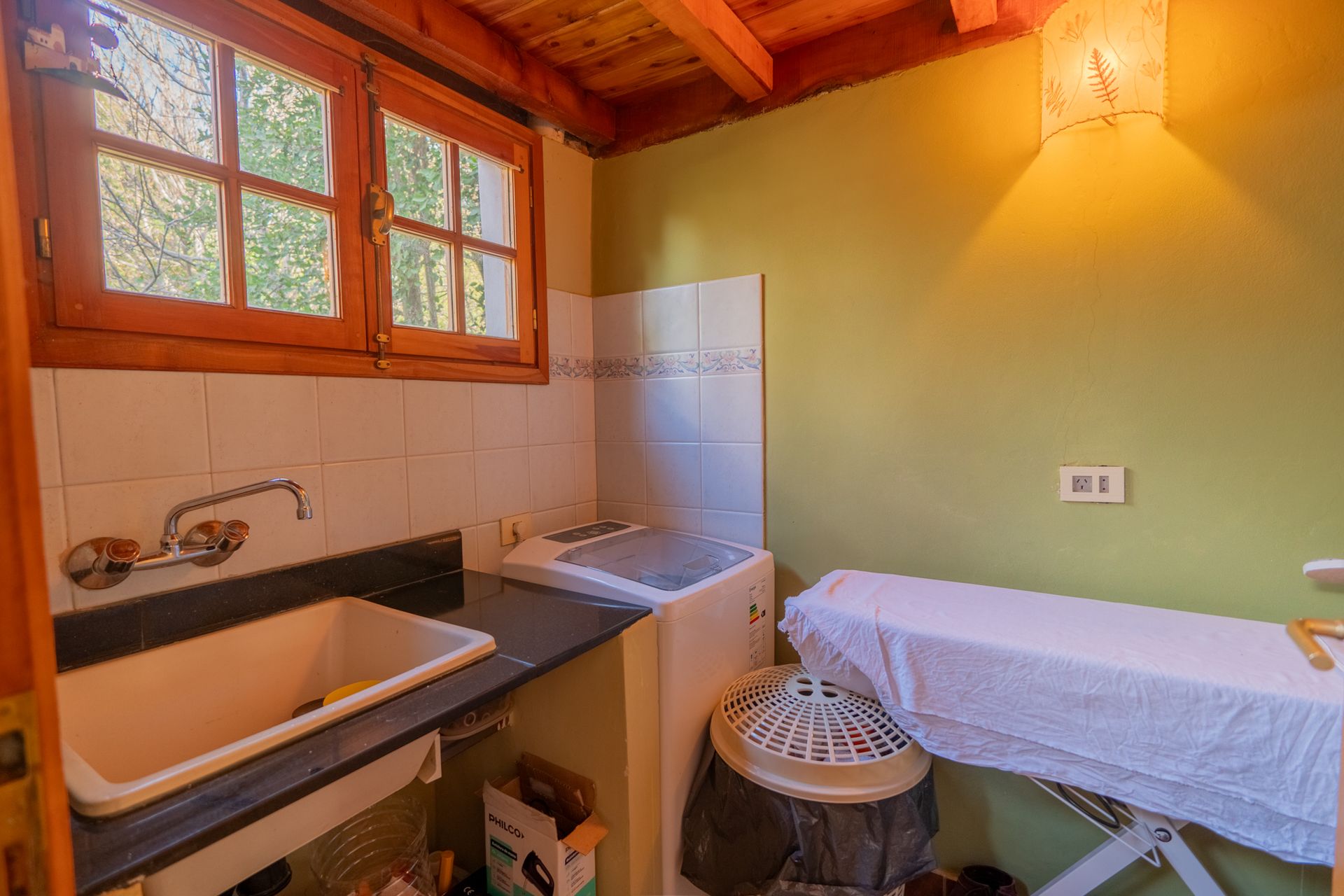Venta, Casa Lago Escondido 13950. B° Tres Lagos - 13