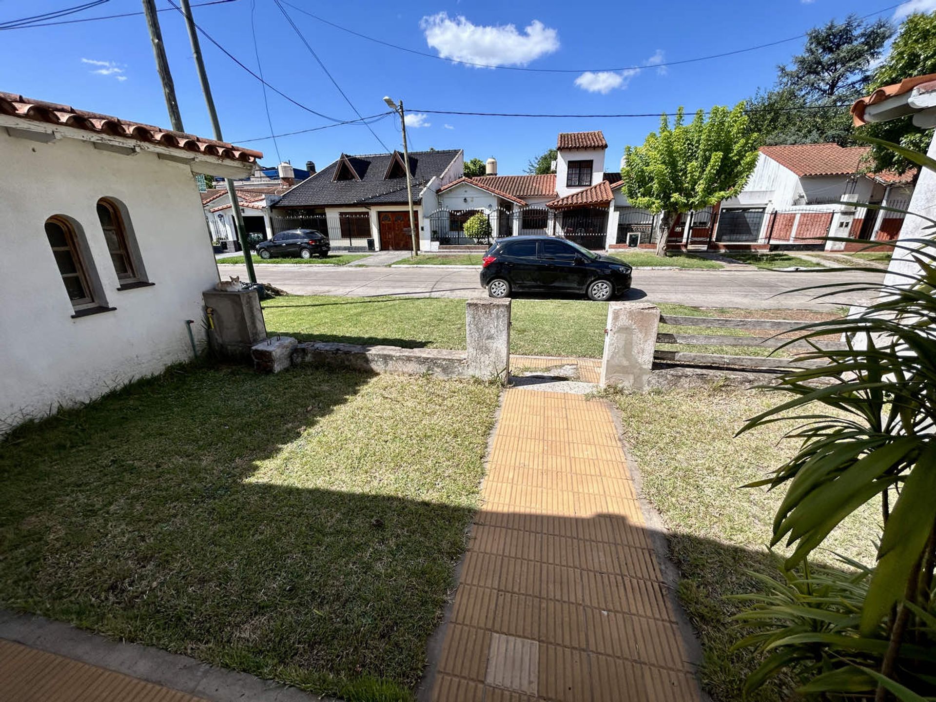 CASA 3 AMBIENTES EN VENTA BANFIELD - 3