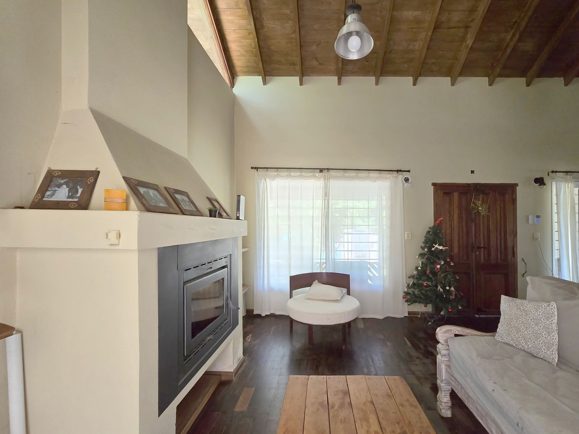 CASA 5 AMB F. ALVAREZ MORENO CON JARDIN Y PARRILLA - 2
